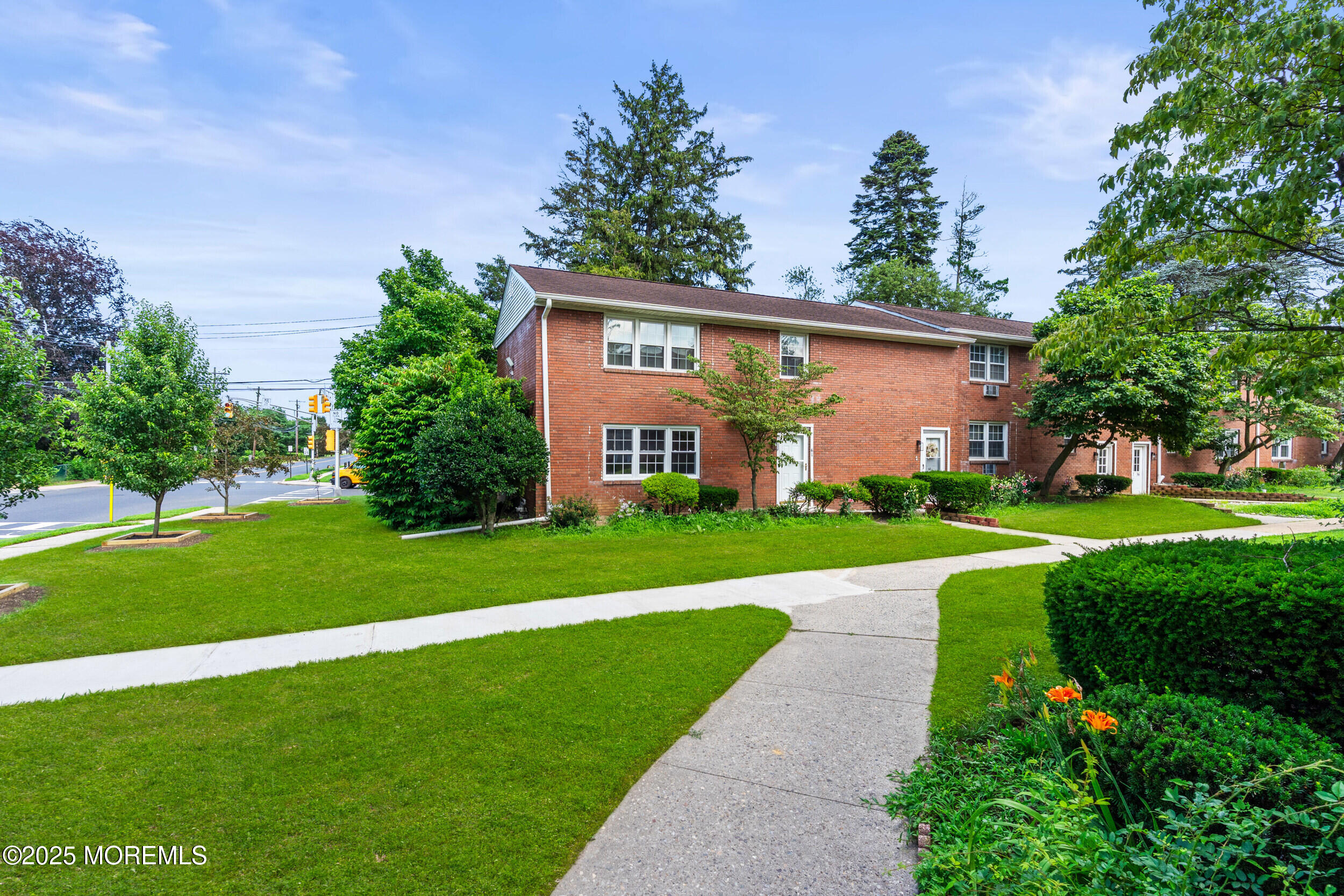 364 Westwood Avenue 61 Image 2