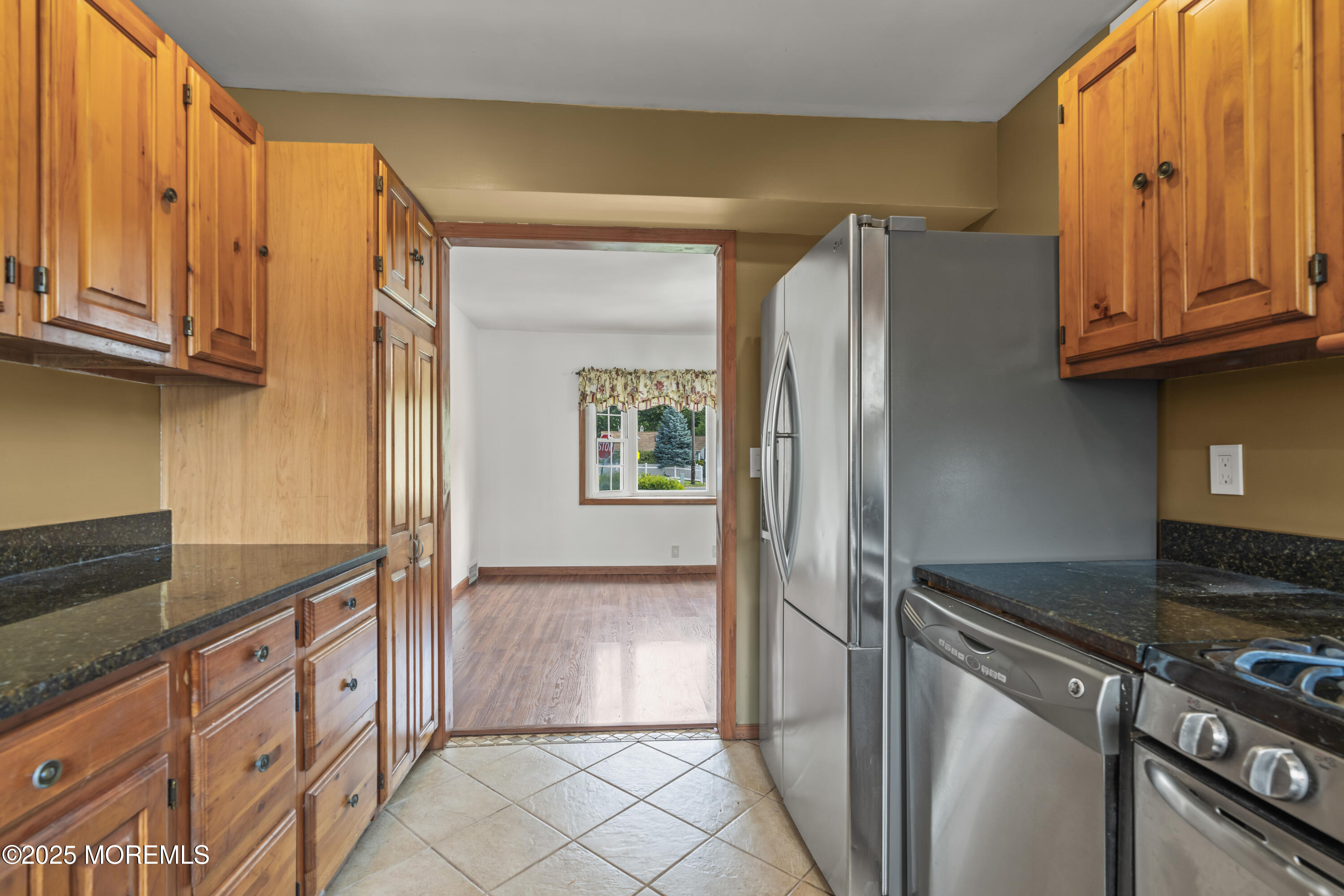 32 Glenville Road, Edison, NJ, 08817 image 15