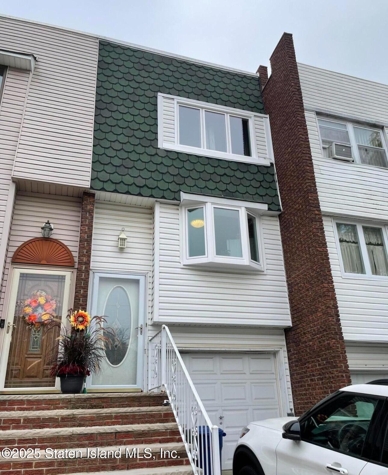6 Dogwood Drive, Staten Island, NY, 10312
