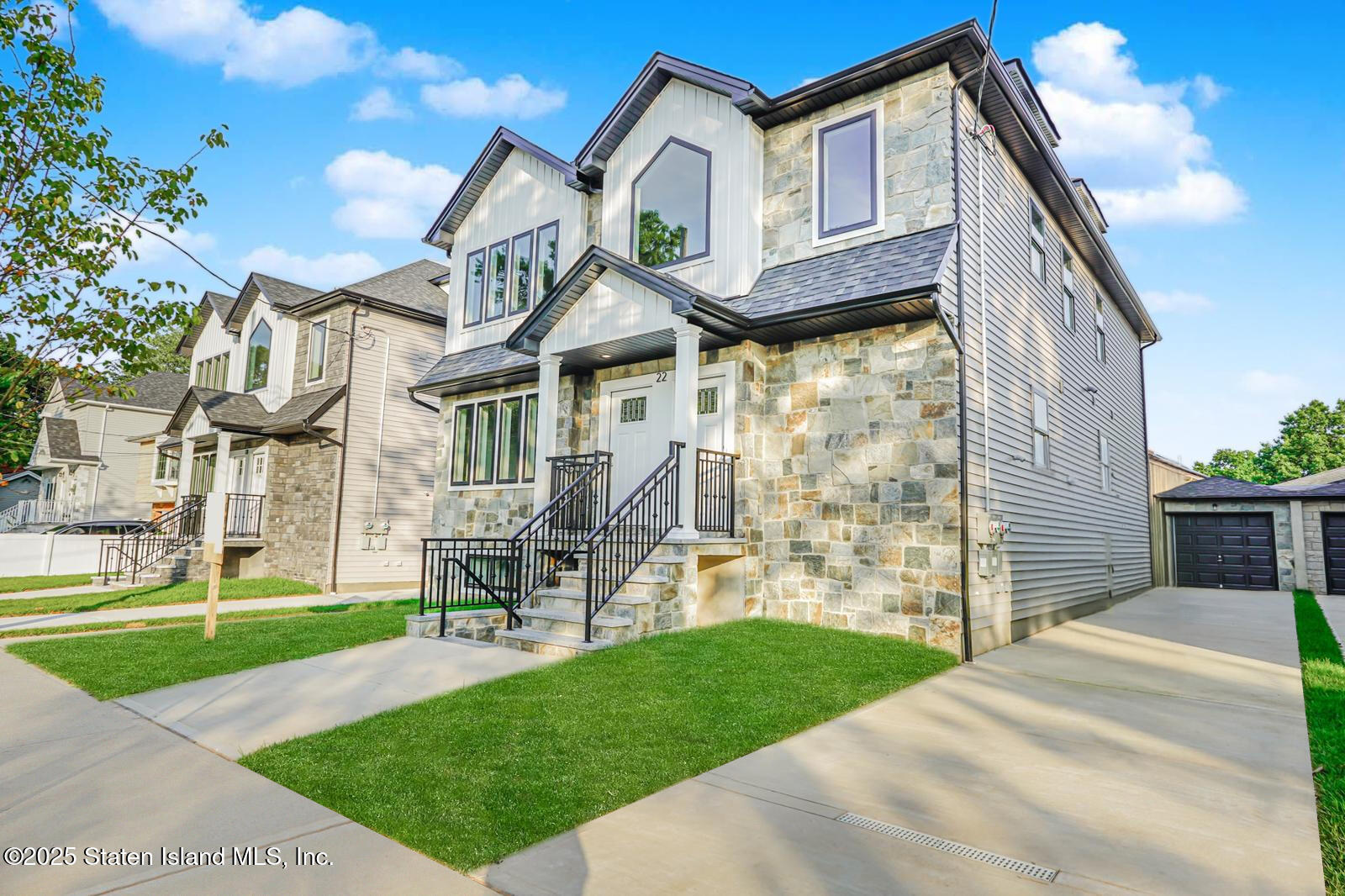22 Cooper Place Image 2