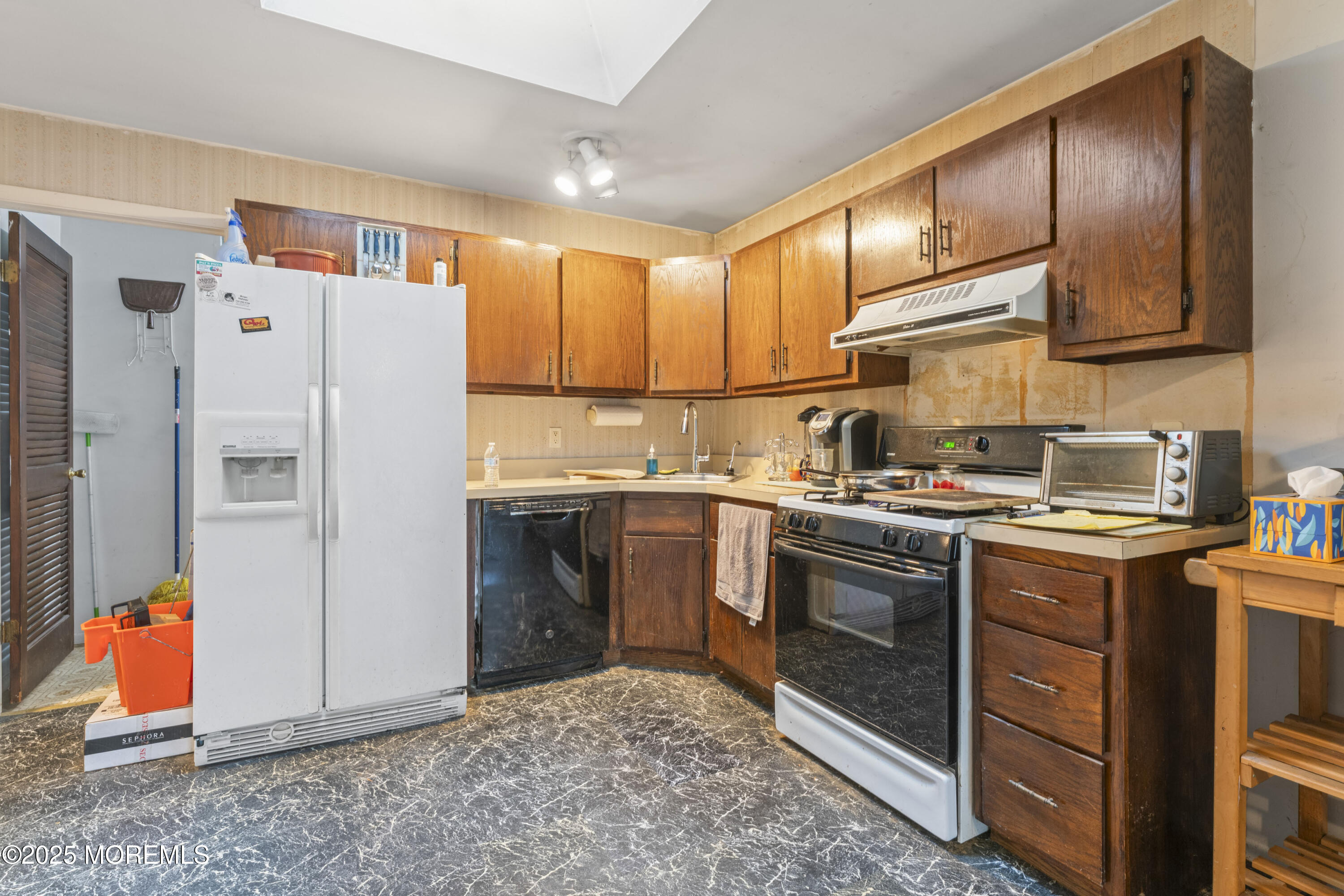 3105 Pocahontas Avenue Image 5