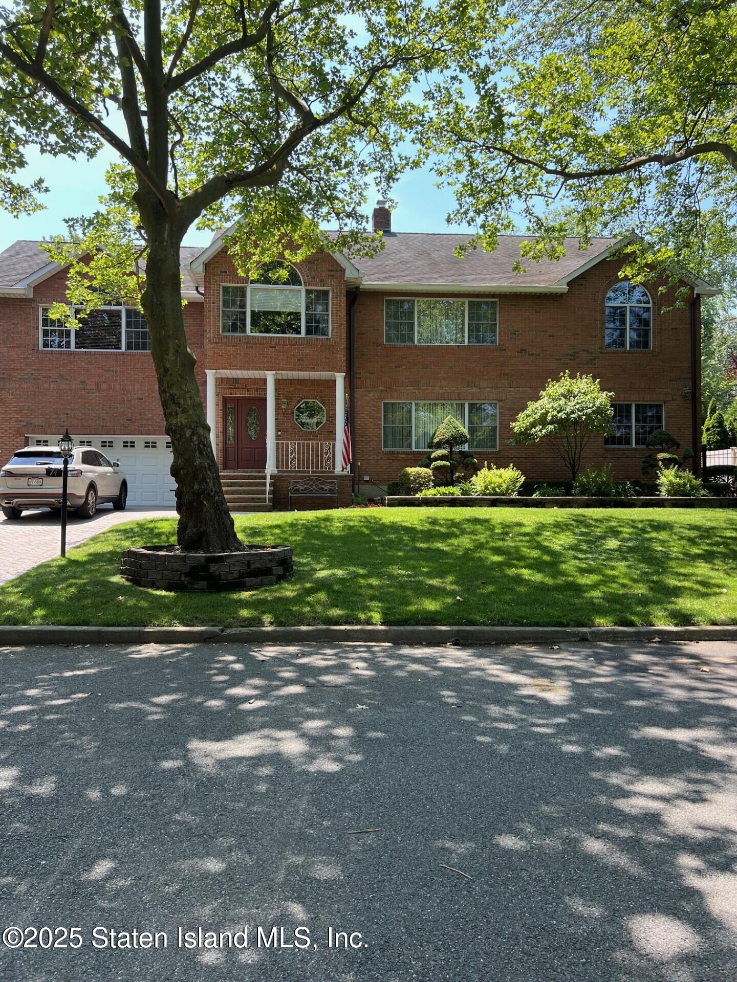 74 Longfellow Avenue, Staten Island, NY, 10301