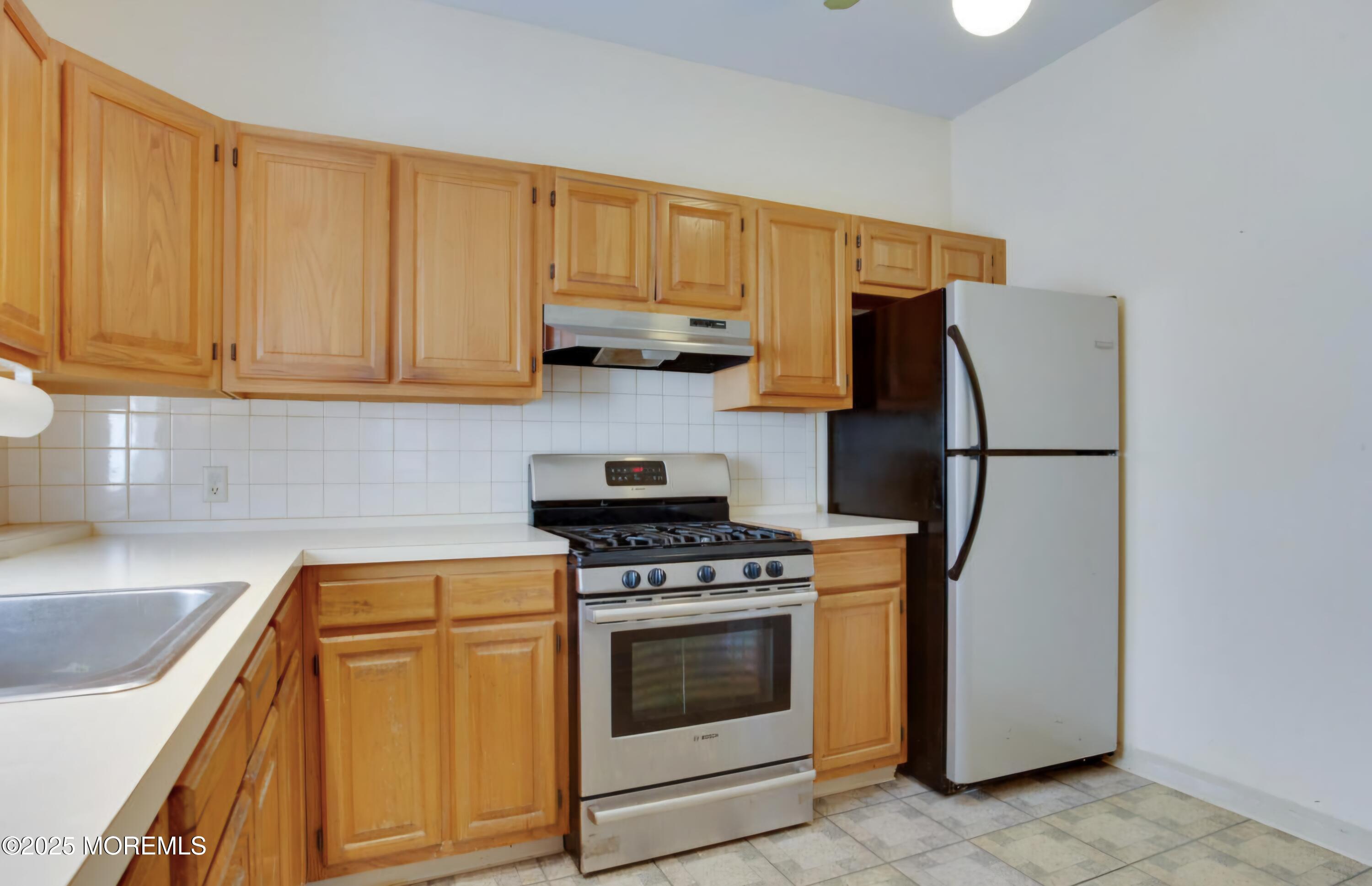 138 Shady Lane Drive Image 3