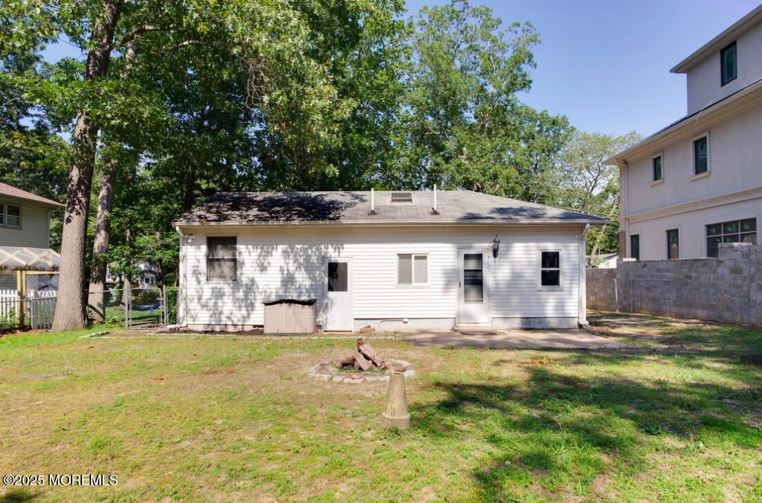 138 Shady Lane Drive Image 5
