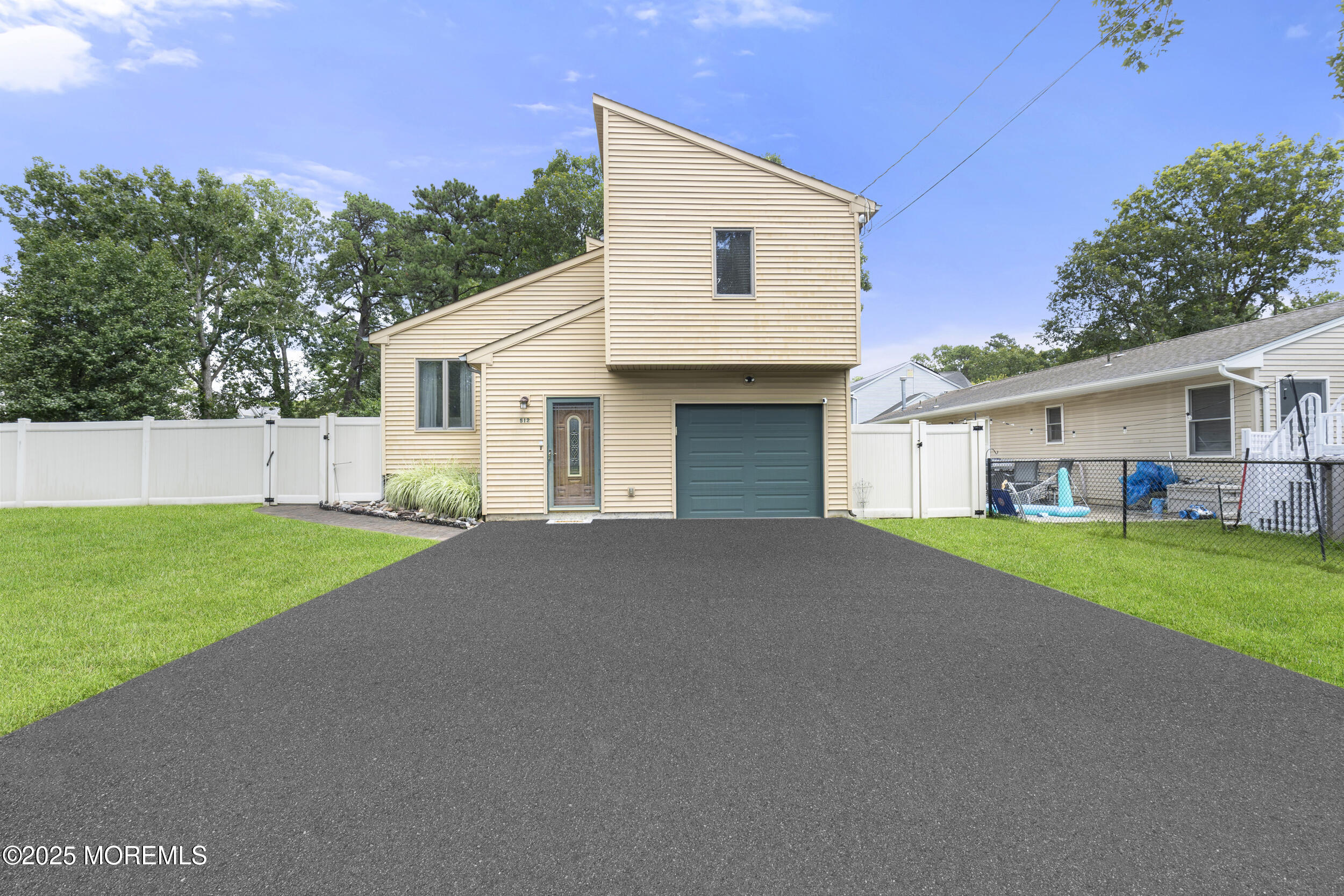 512 Manchester Street Image 2