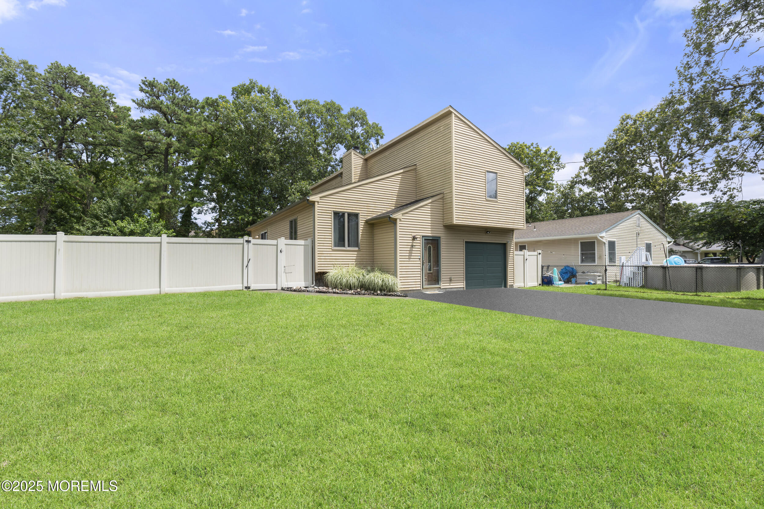 512 Manchester Street Image 3