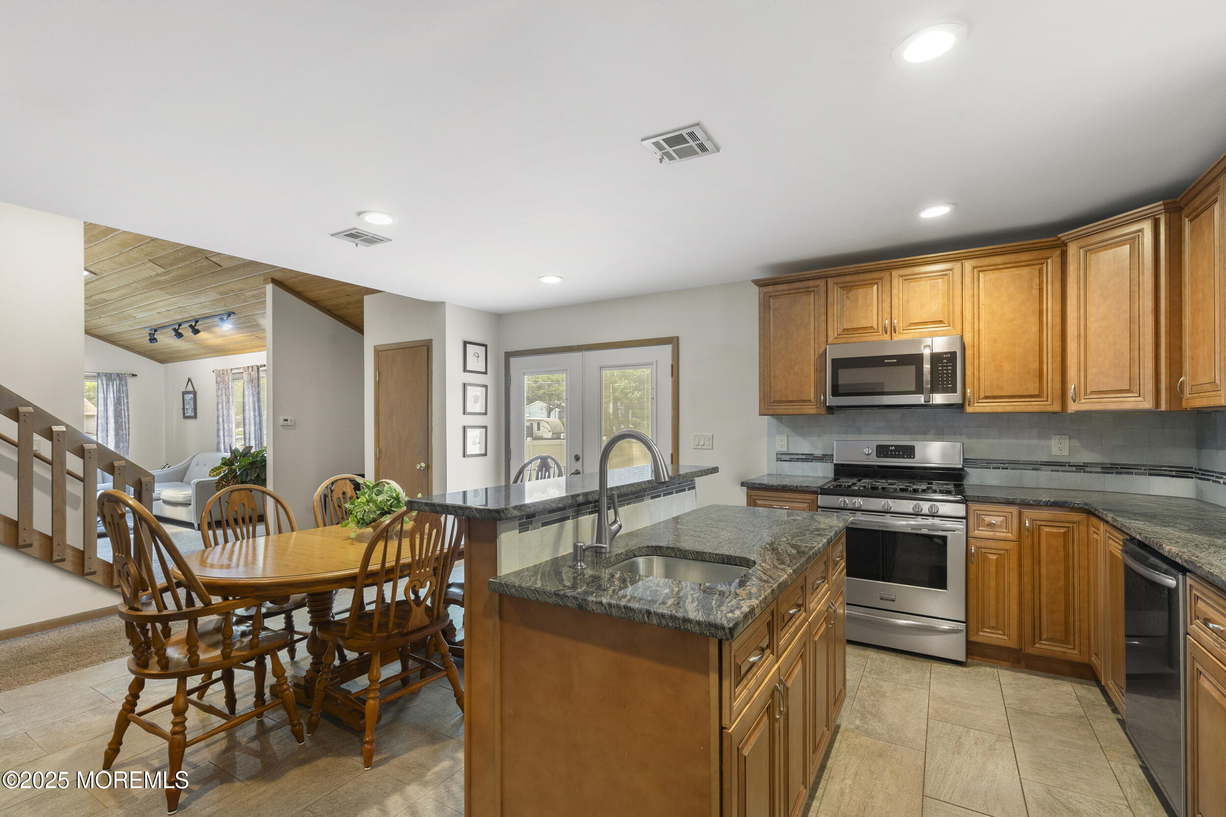 512 Manchester Street, Toms River, NJ, 08757 image 16