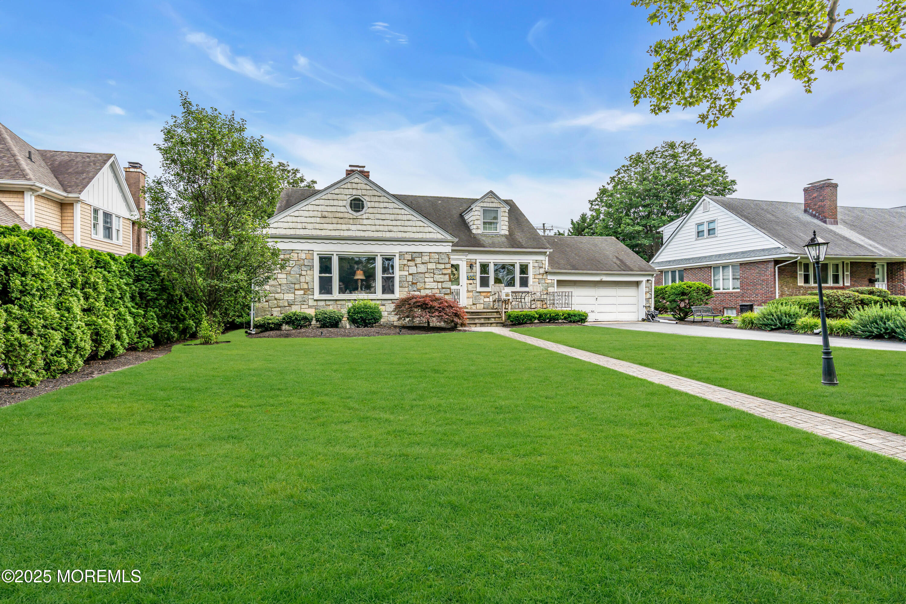 504 Crescent Parkway Image 3