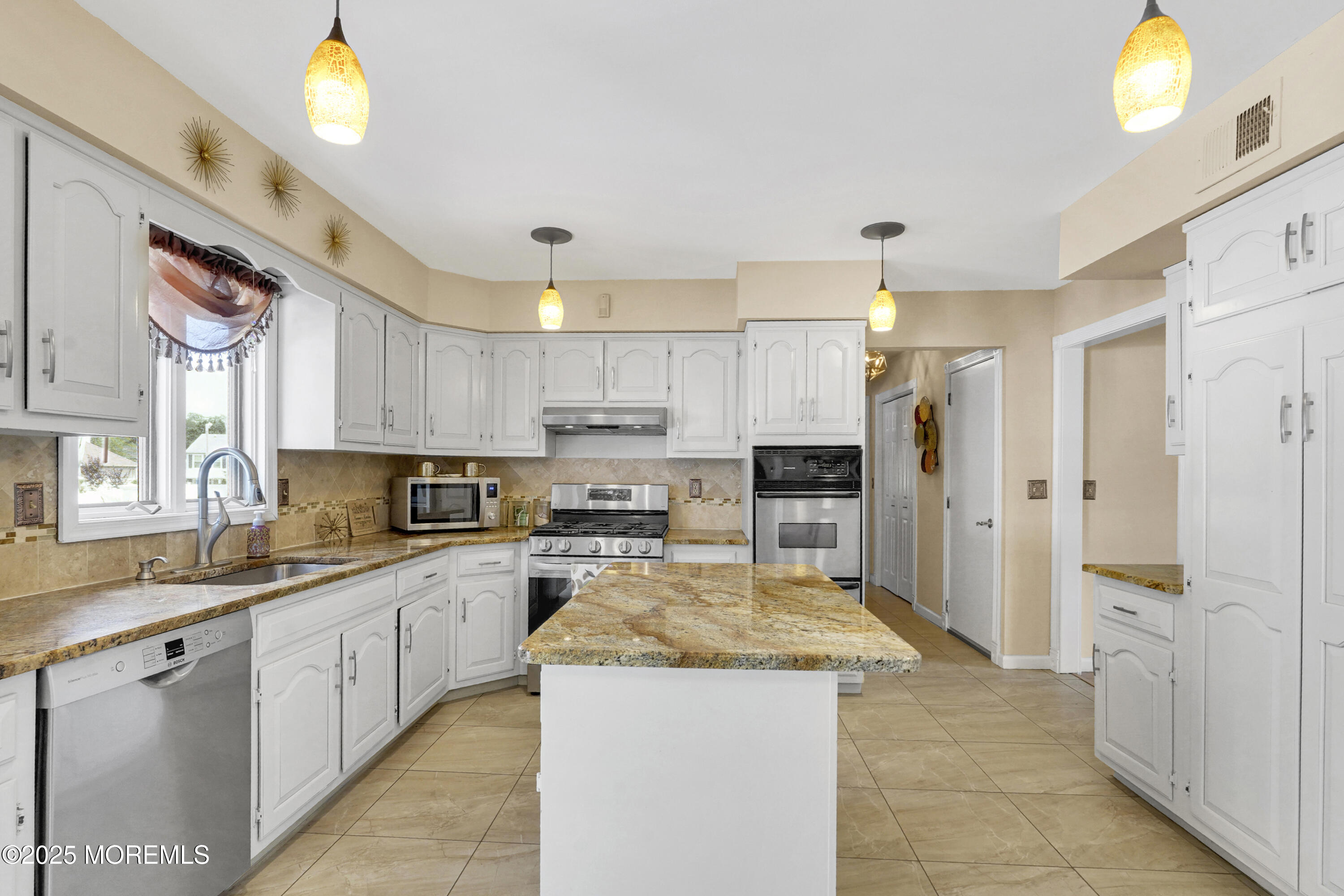 13 New Friendship Road, Howell, NJ, 07731 image 9