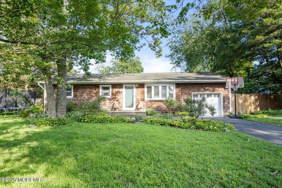 135 Larch Drive, Toms River, NJ, 08753