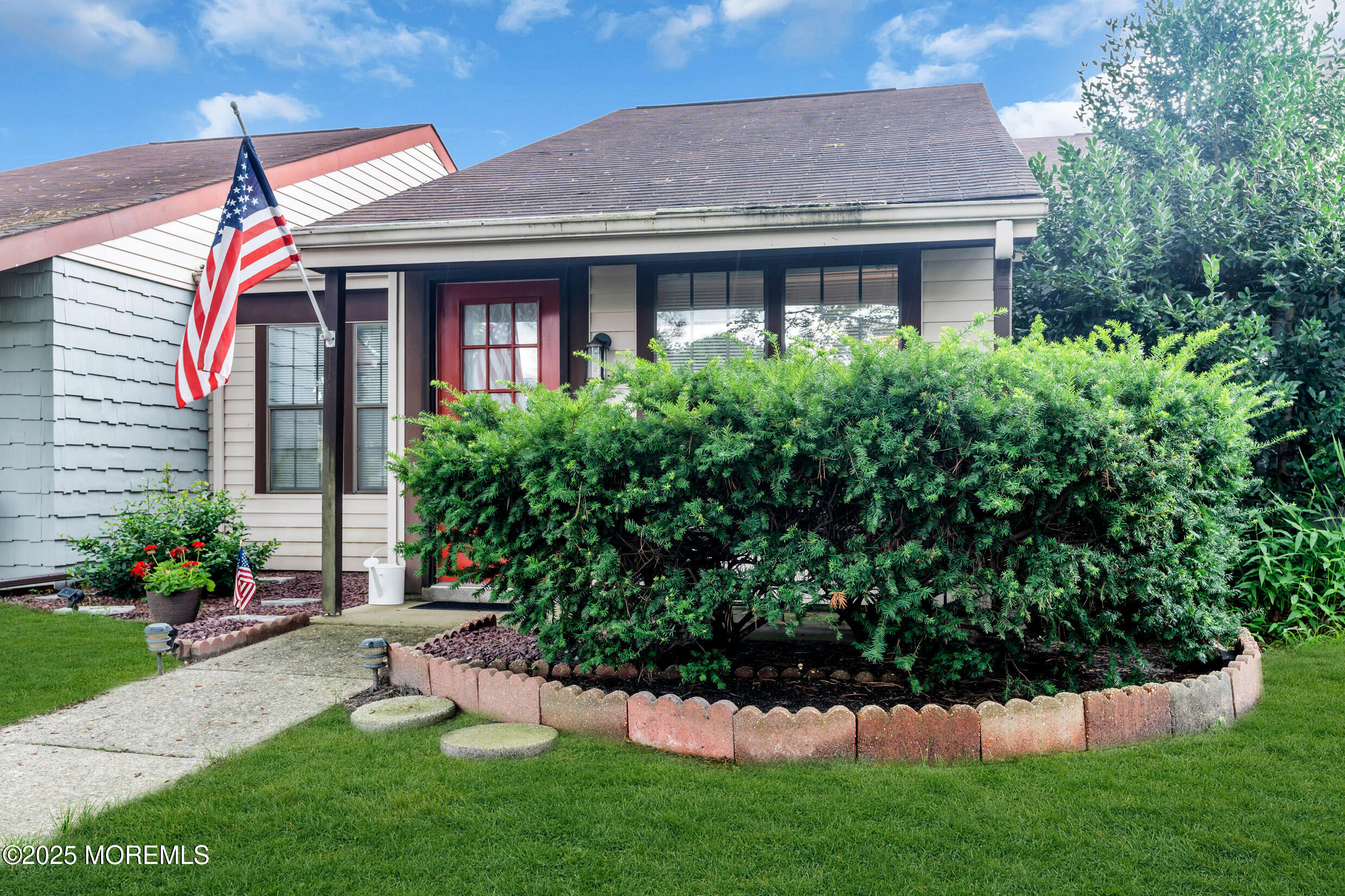 453D Chesterfield Court Image 3