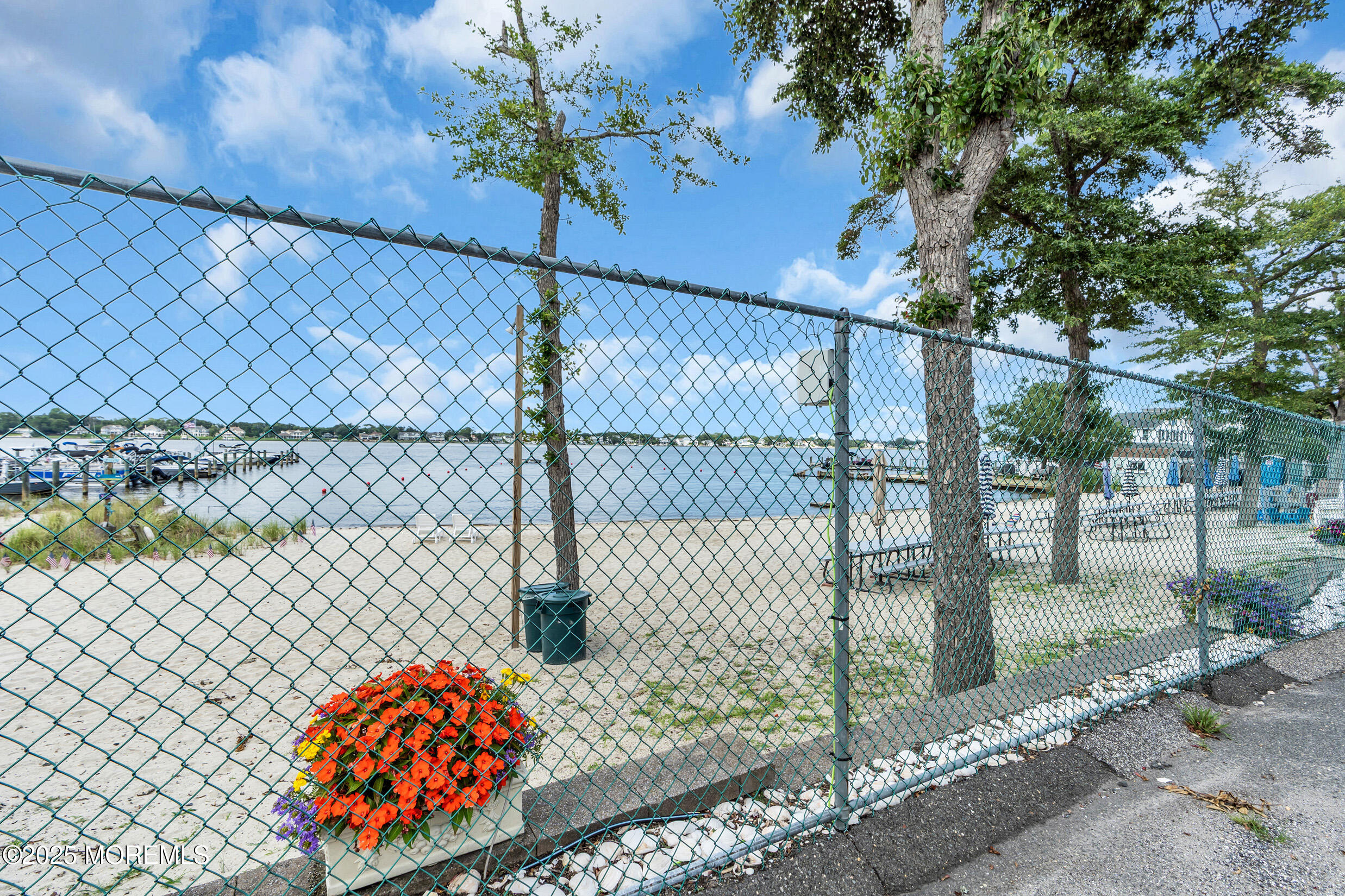 53 Country Club Court Image 5