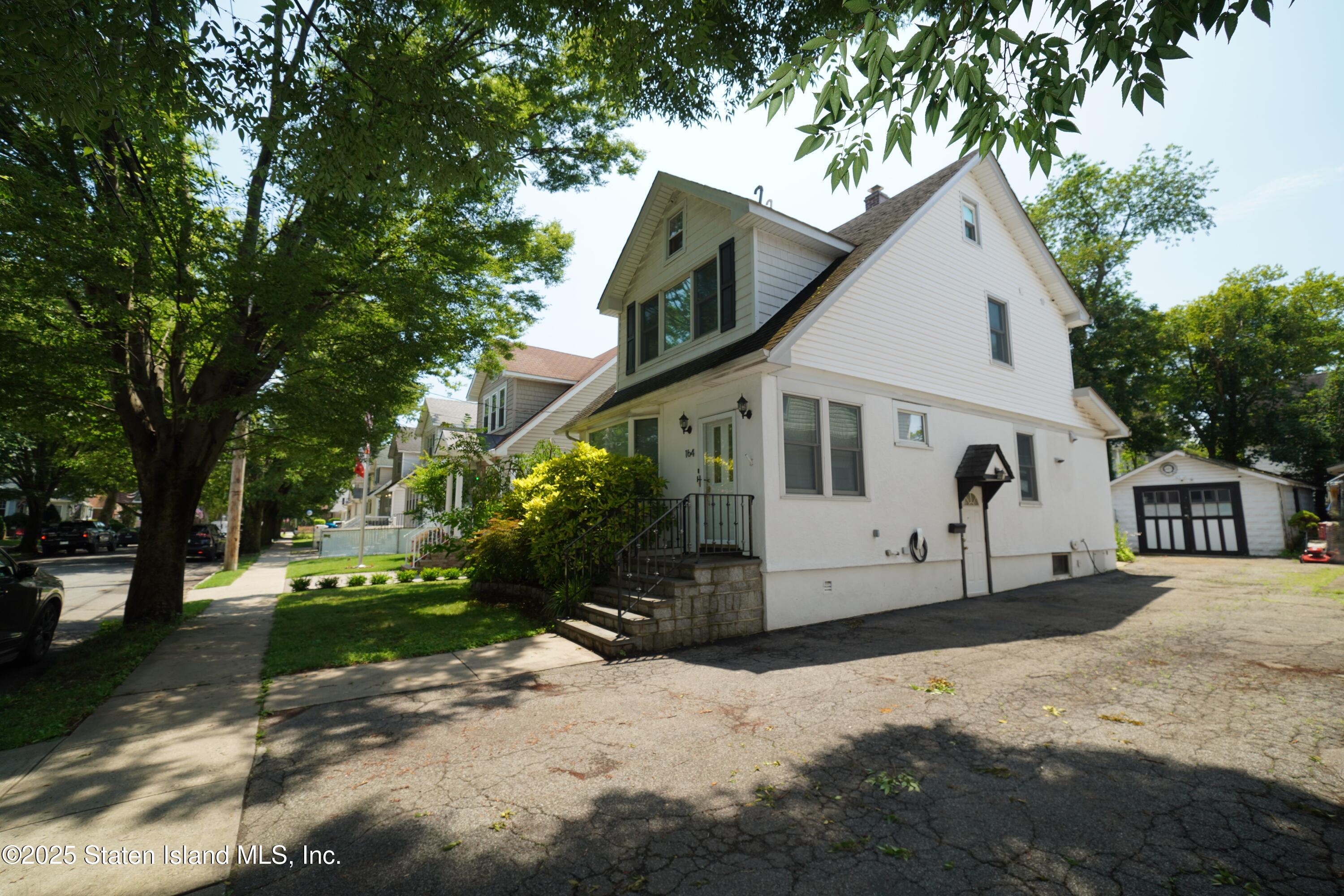 164 Burbank Avenue, Staten Island, NY, 10306