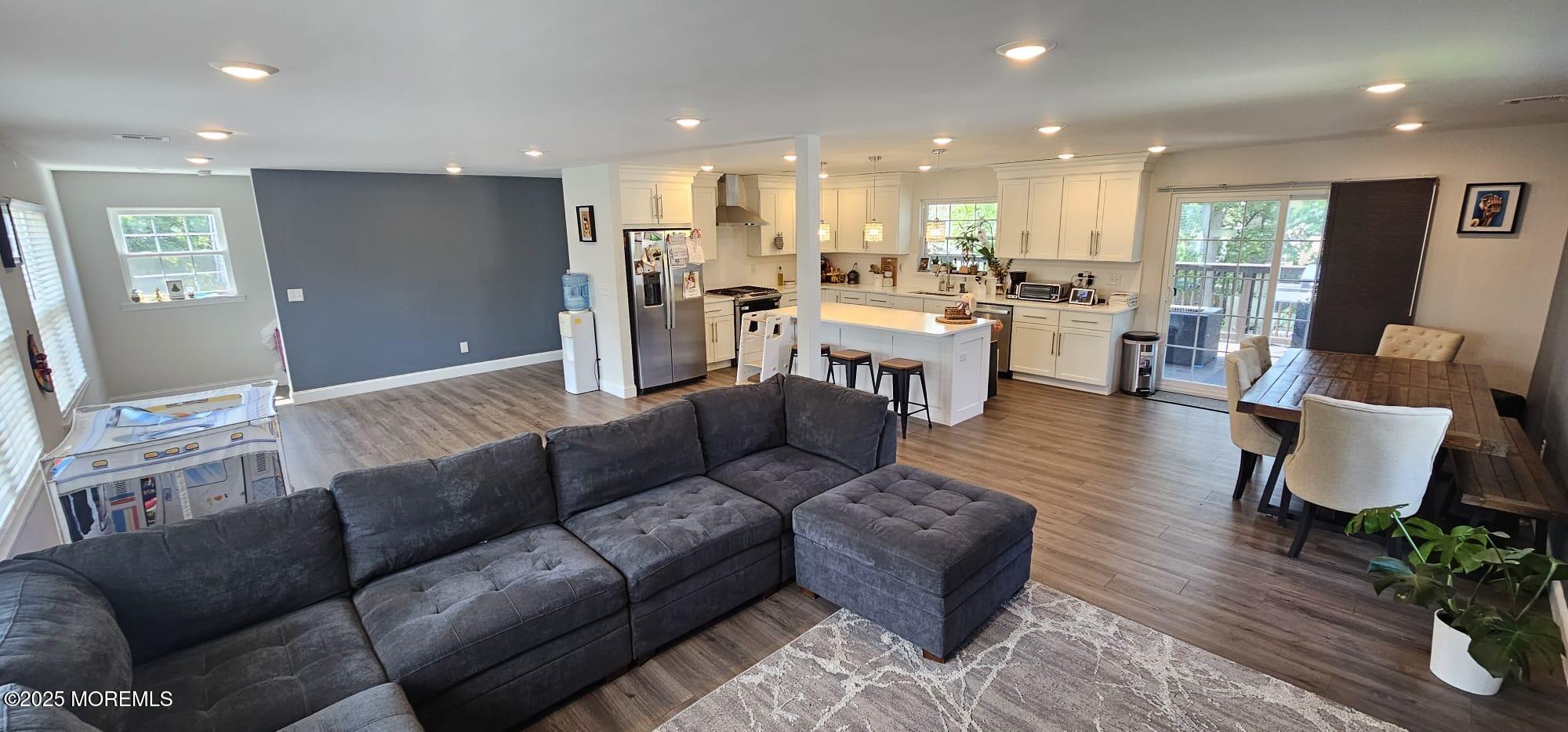 217 Seeley Avenue Image 3