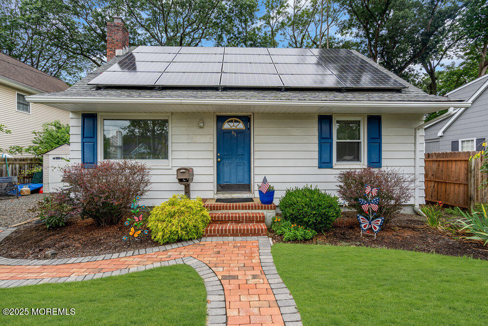 35 Shadow Lake Drive, Red Bank, NJ, 07701