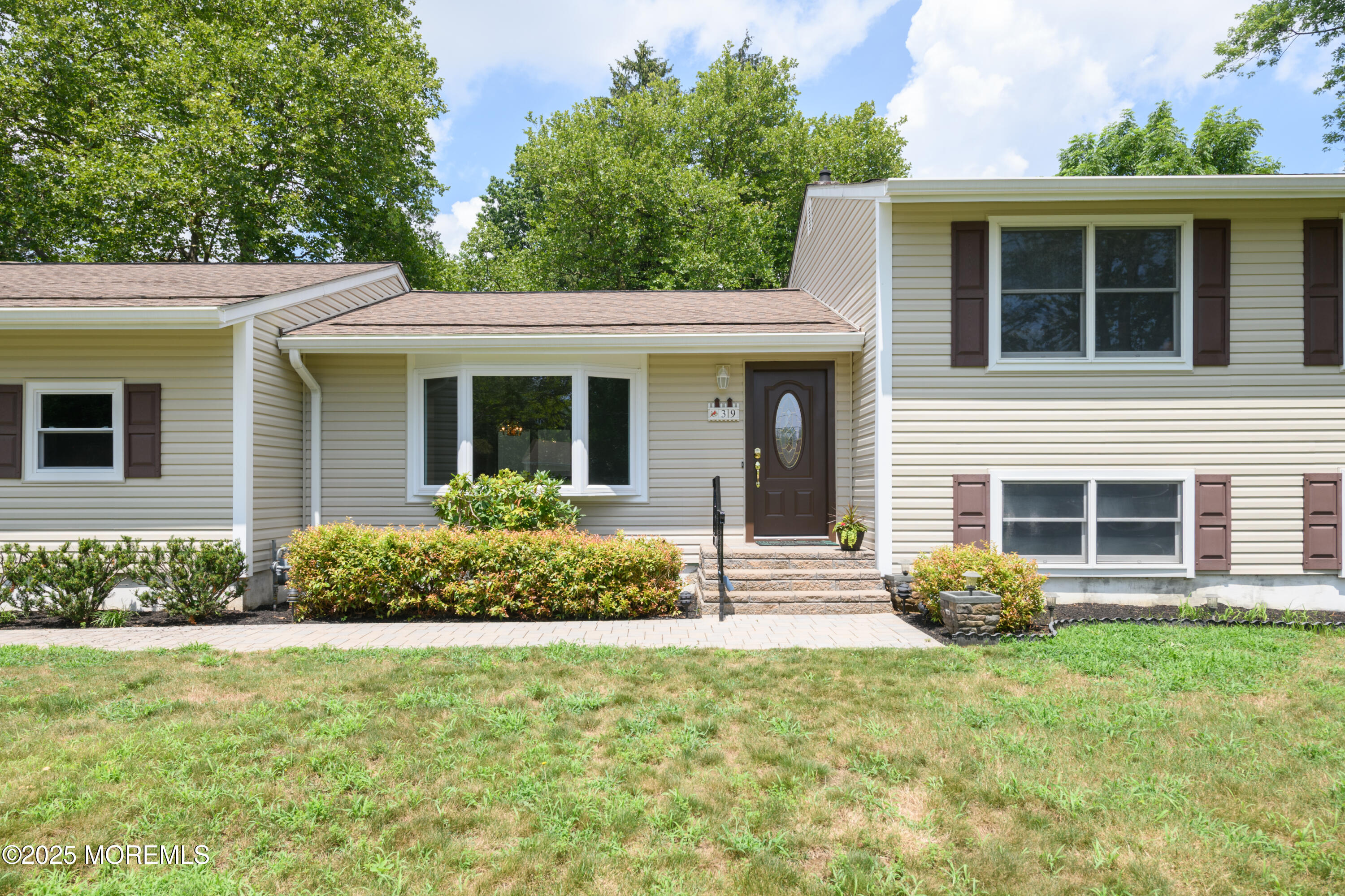 39 Willow Road Image 3