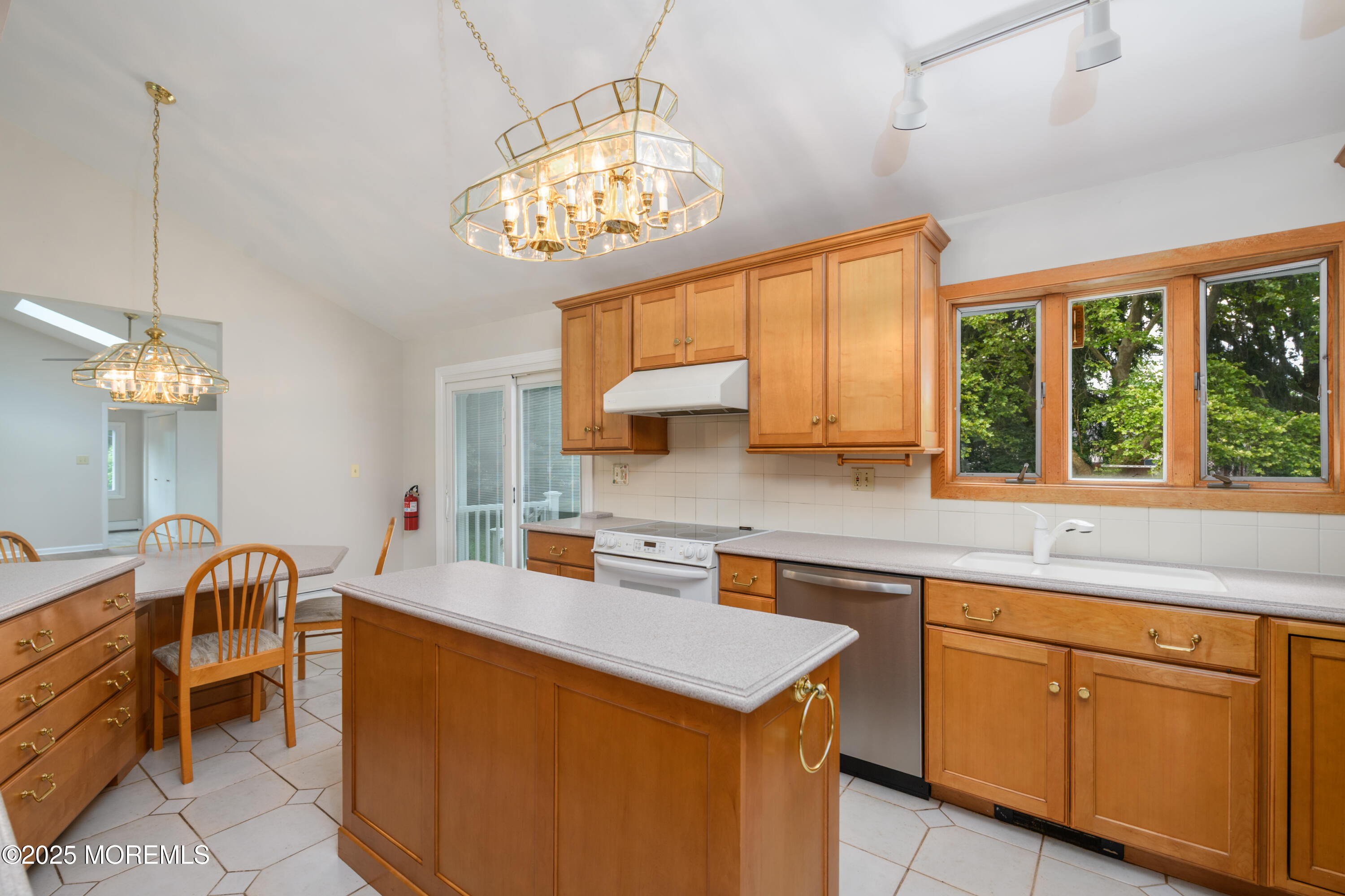 39 Willow Road, Tinton Falls, NJ, 07724 image 23