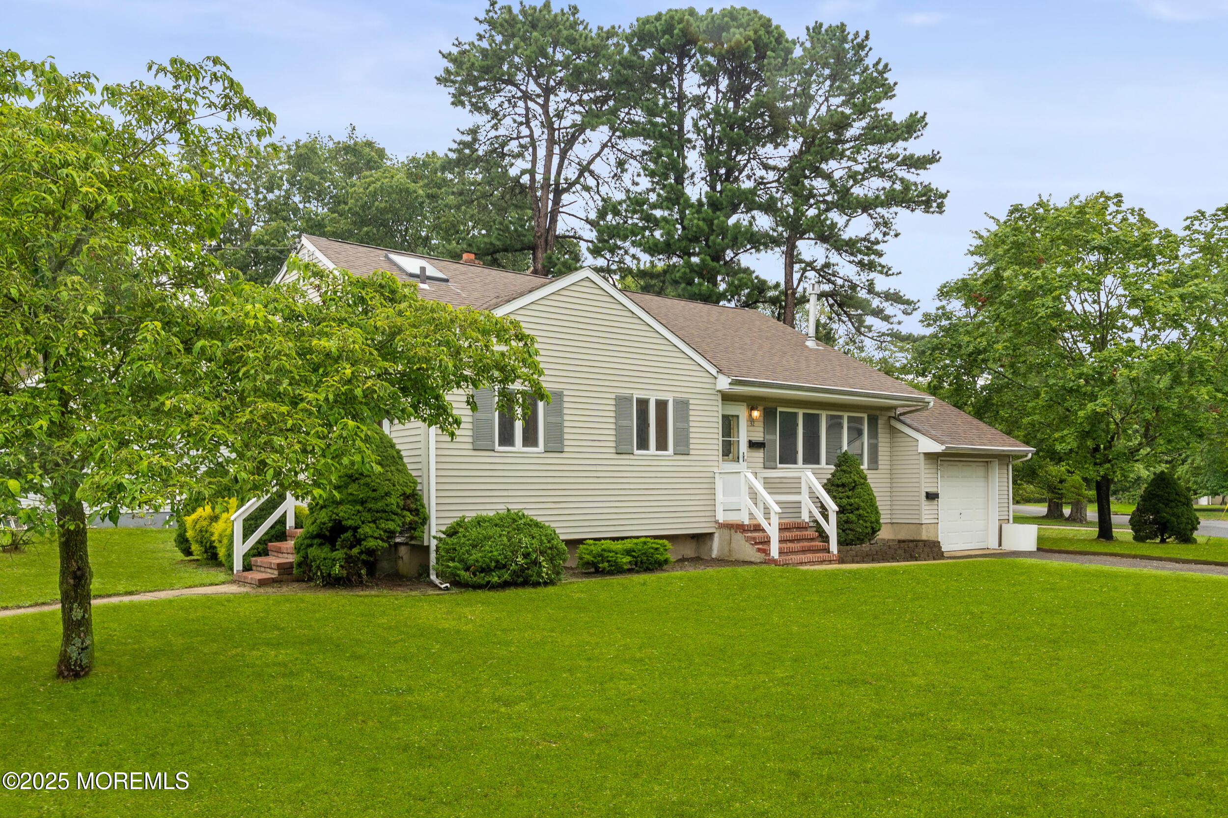 32 Branch Road, Oakhurst, NJ, 07755