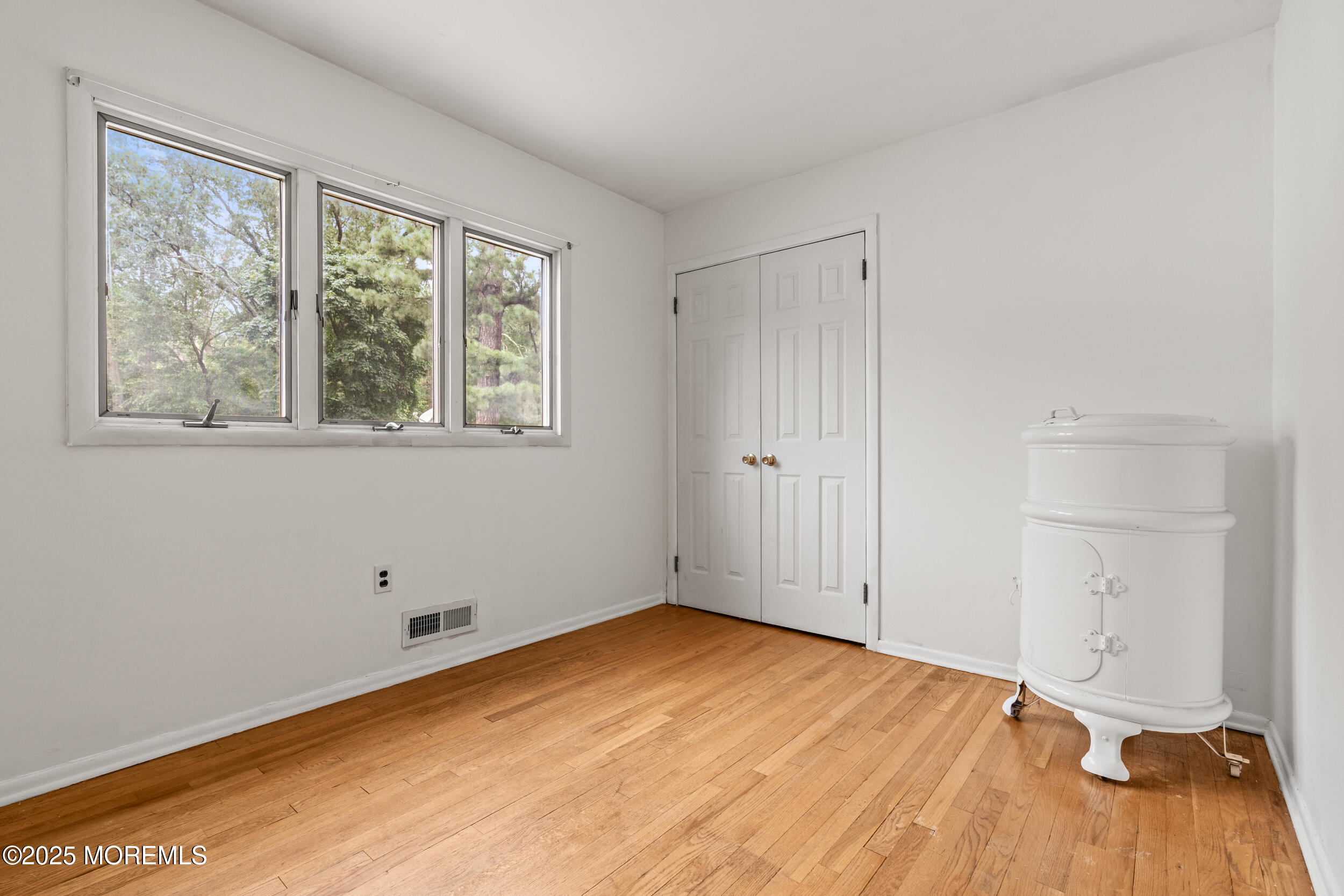 32 Branch Road, Oakhurst, NJ, 07755 image 11