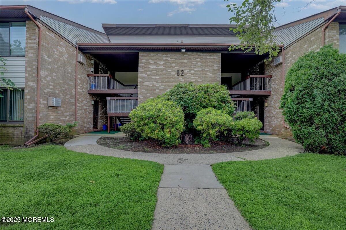 82 Amberly Drive D, Manalapan, NJ, 07726