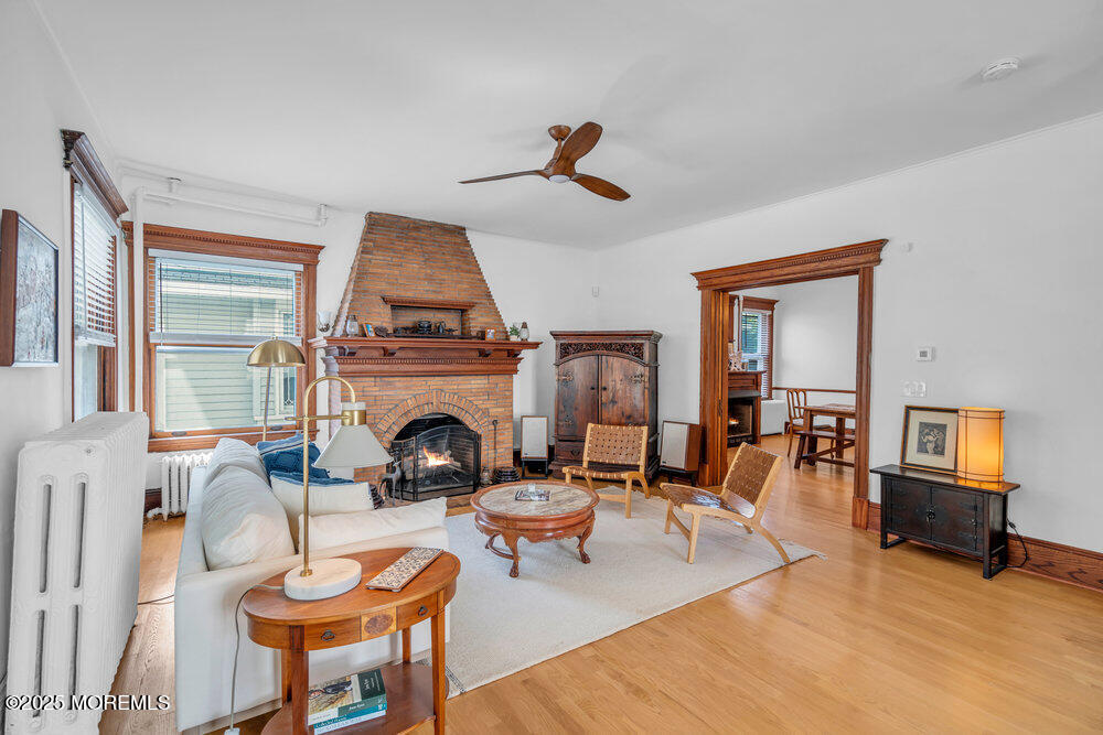 611 7th Avenue Image 4