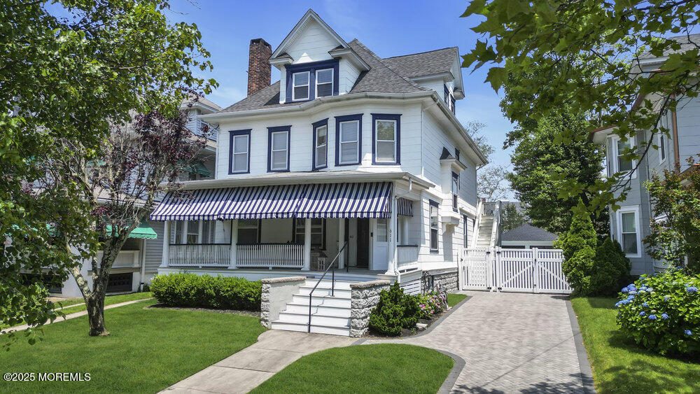 611 7th Avenue Image 2