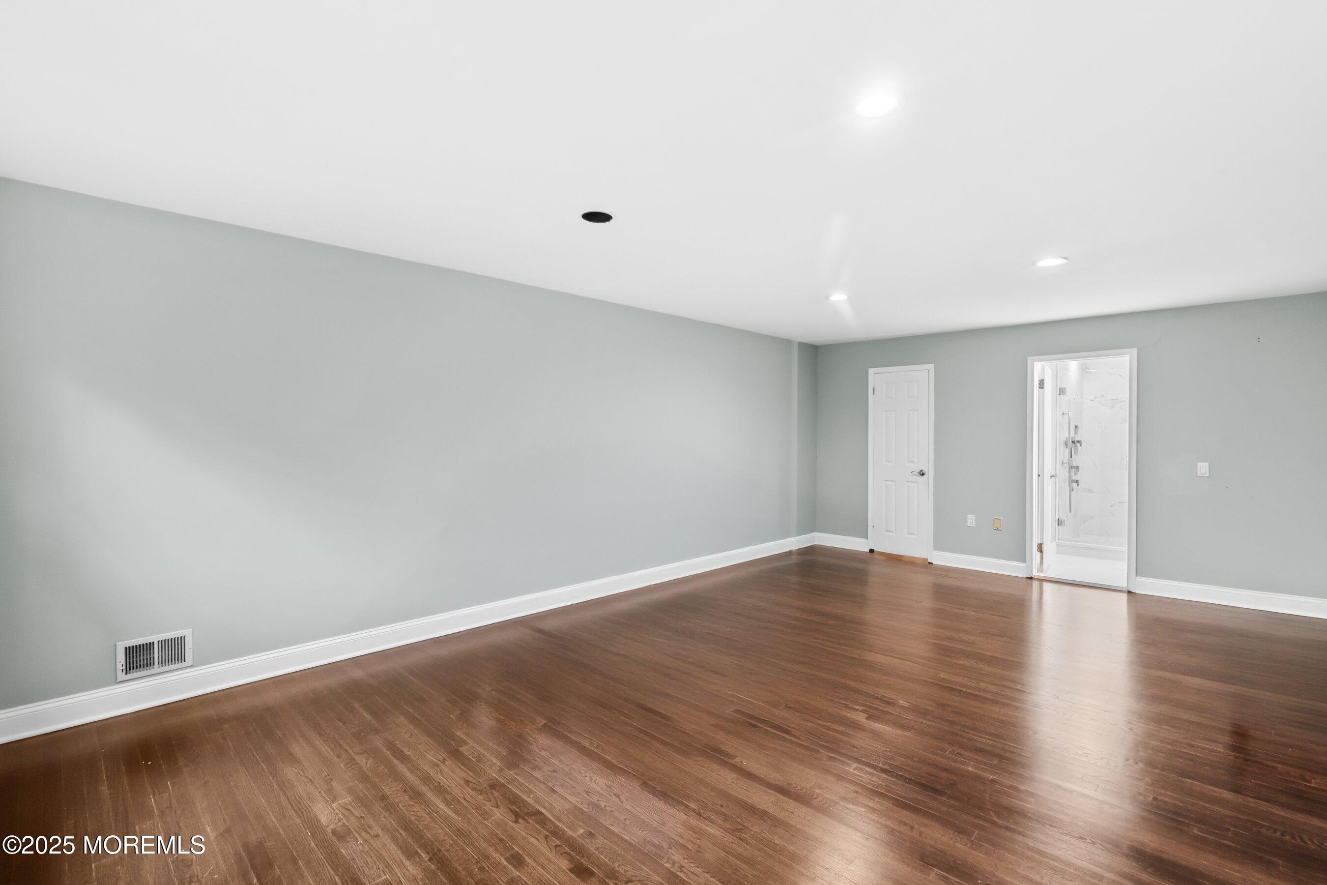 5 Marigold Lane, Marlboro, NJ, 07746 image 33