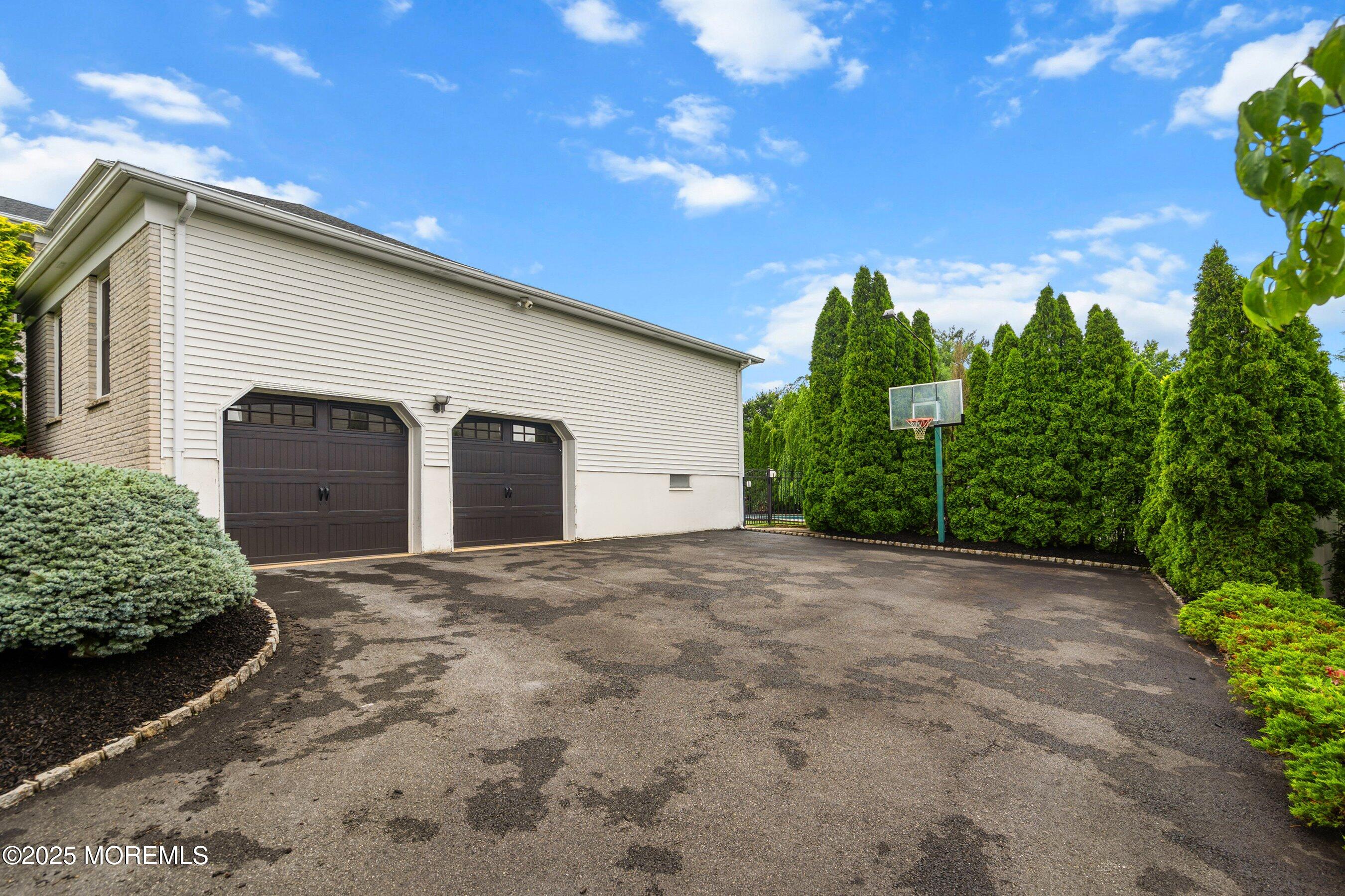 5 Marigold Lane, Marlboro, NJ, 07746 image 57
