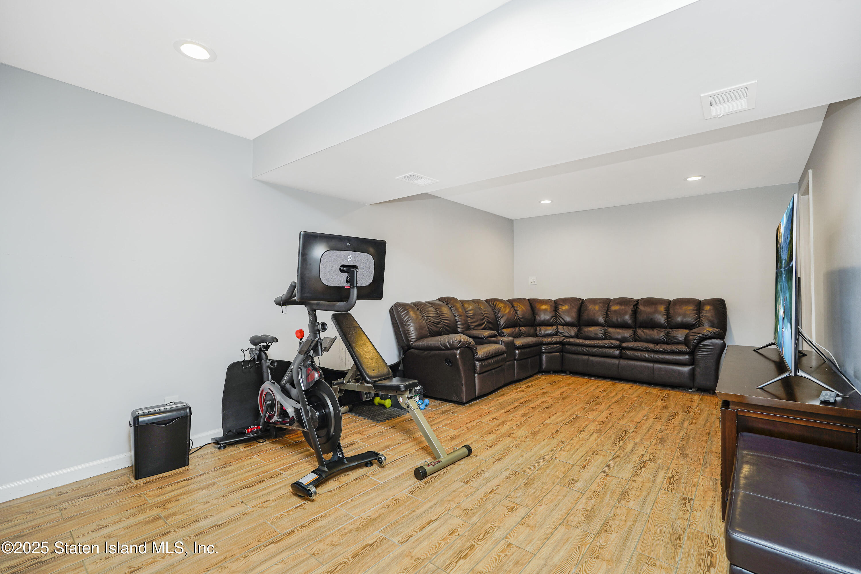416 Bradford Avenue, Staten Island, NY, 10309 image 21