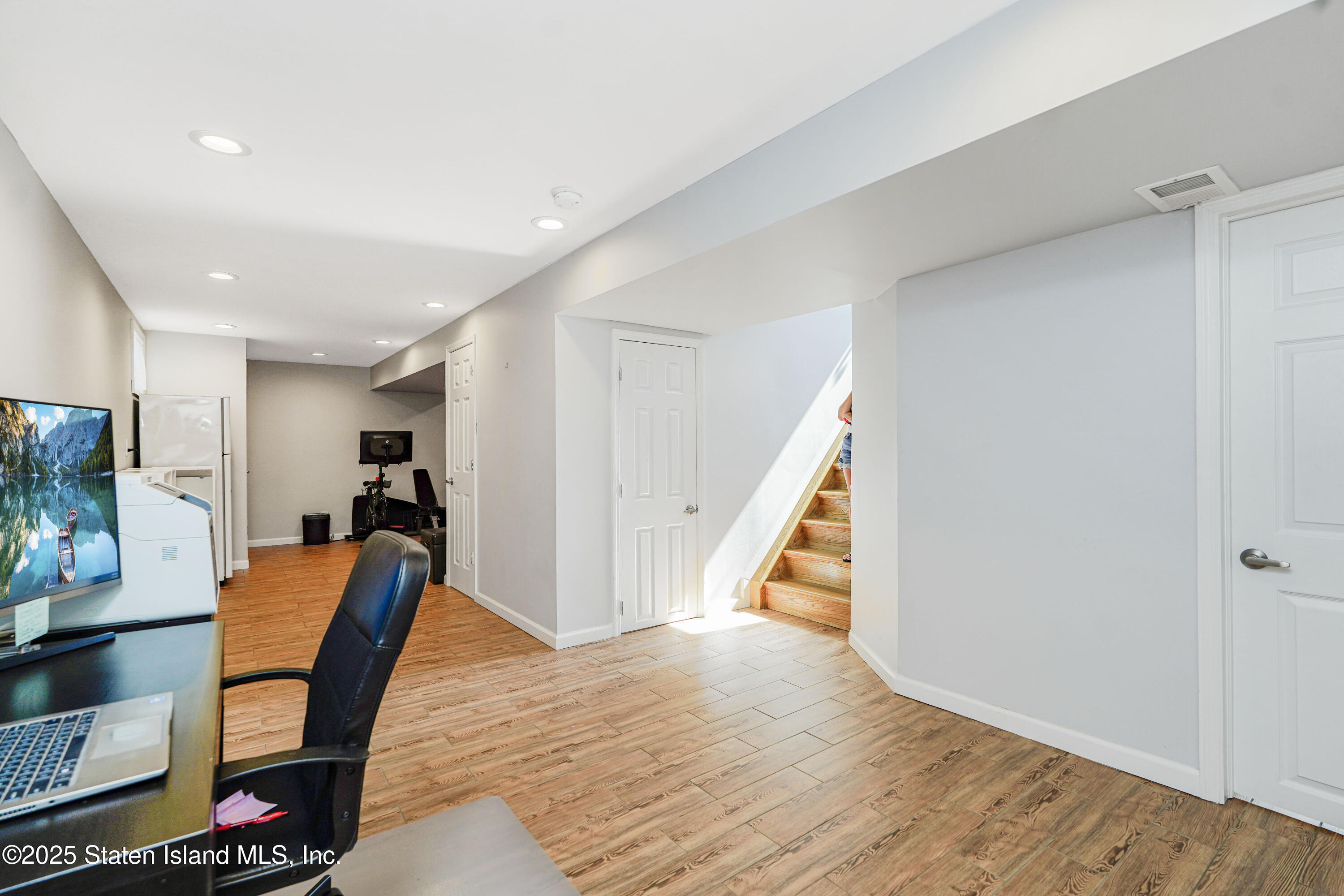 416 Bradford Avenue, Staten Island, NY, 10309 image 24