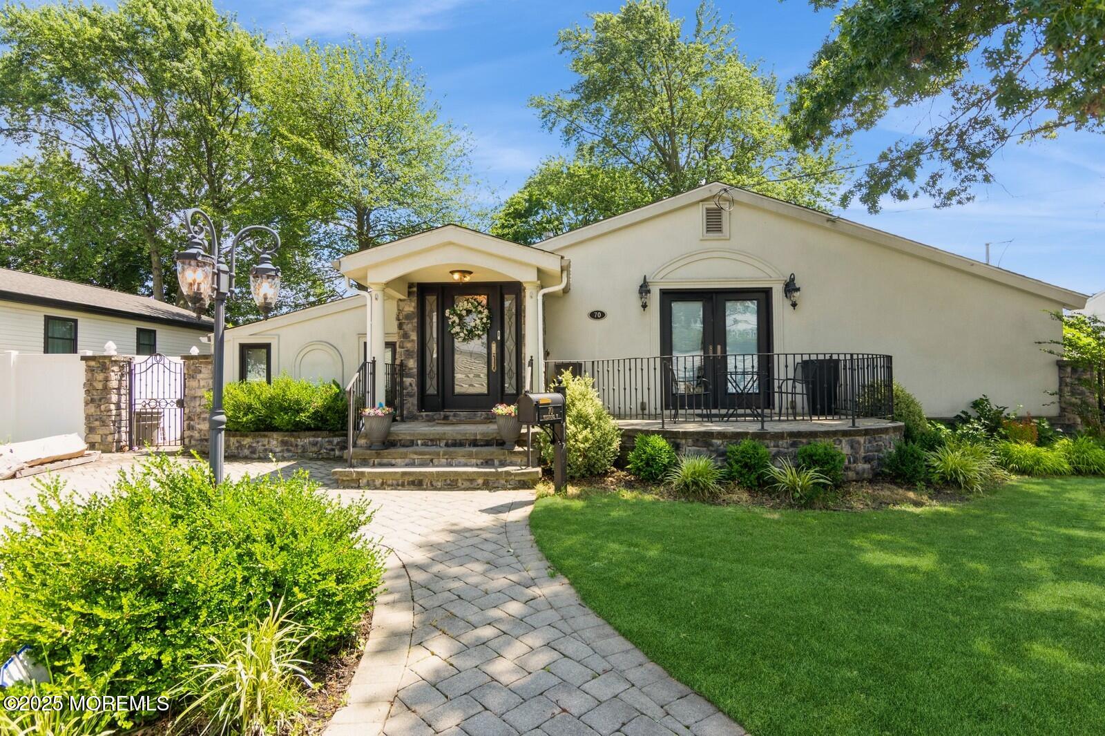 70 Woodshore Image 4