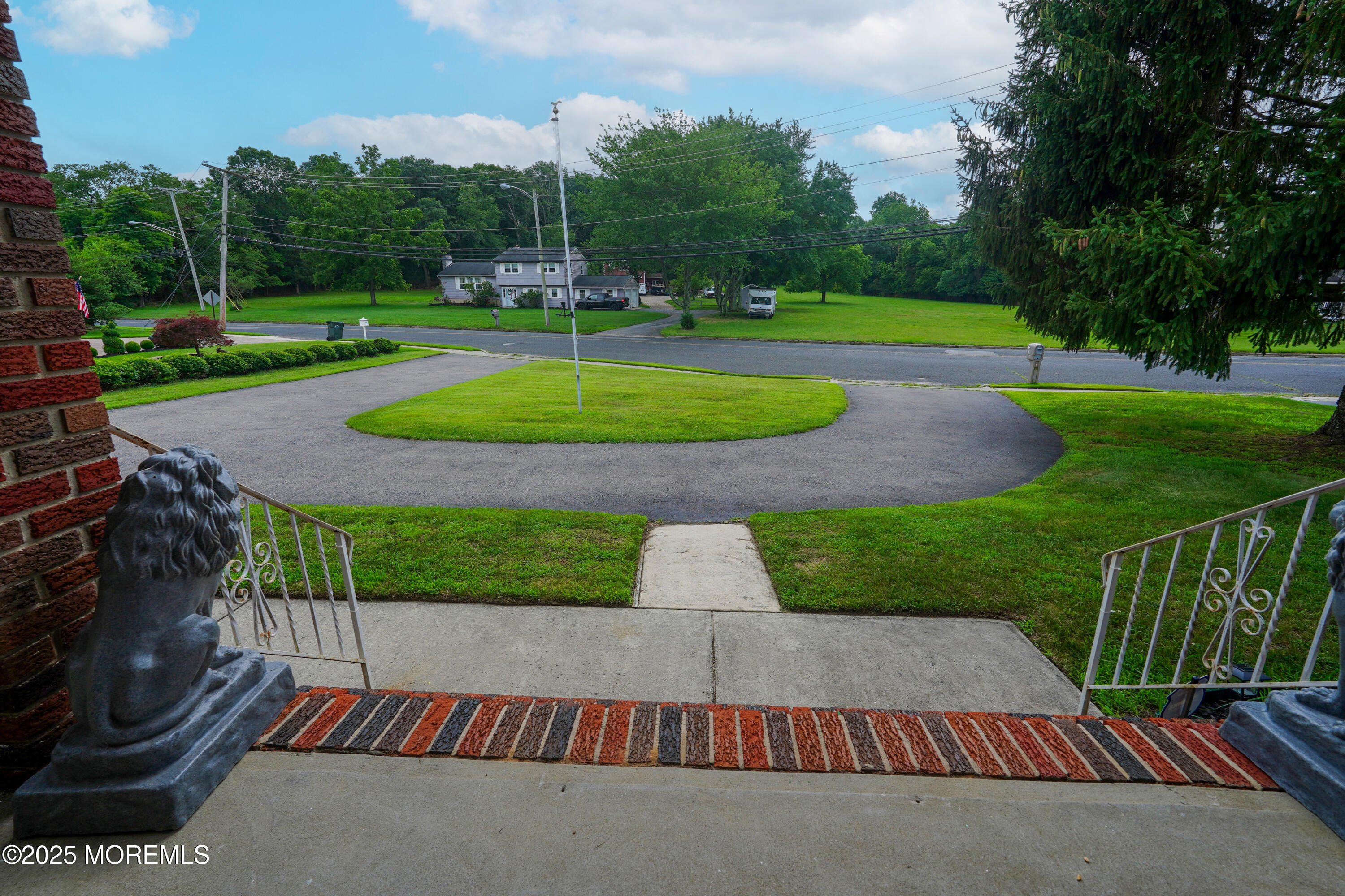 13 New Friendship Road Image 5