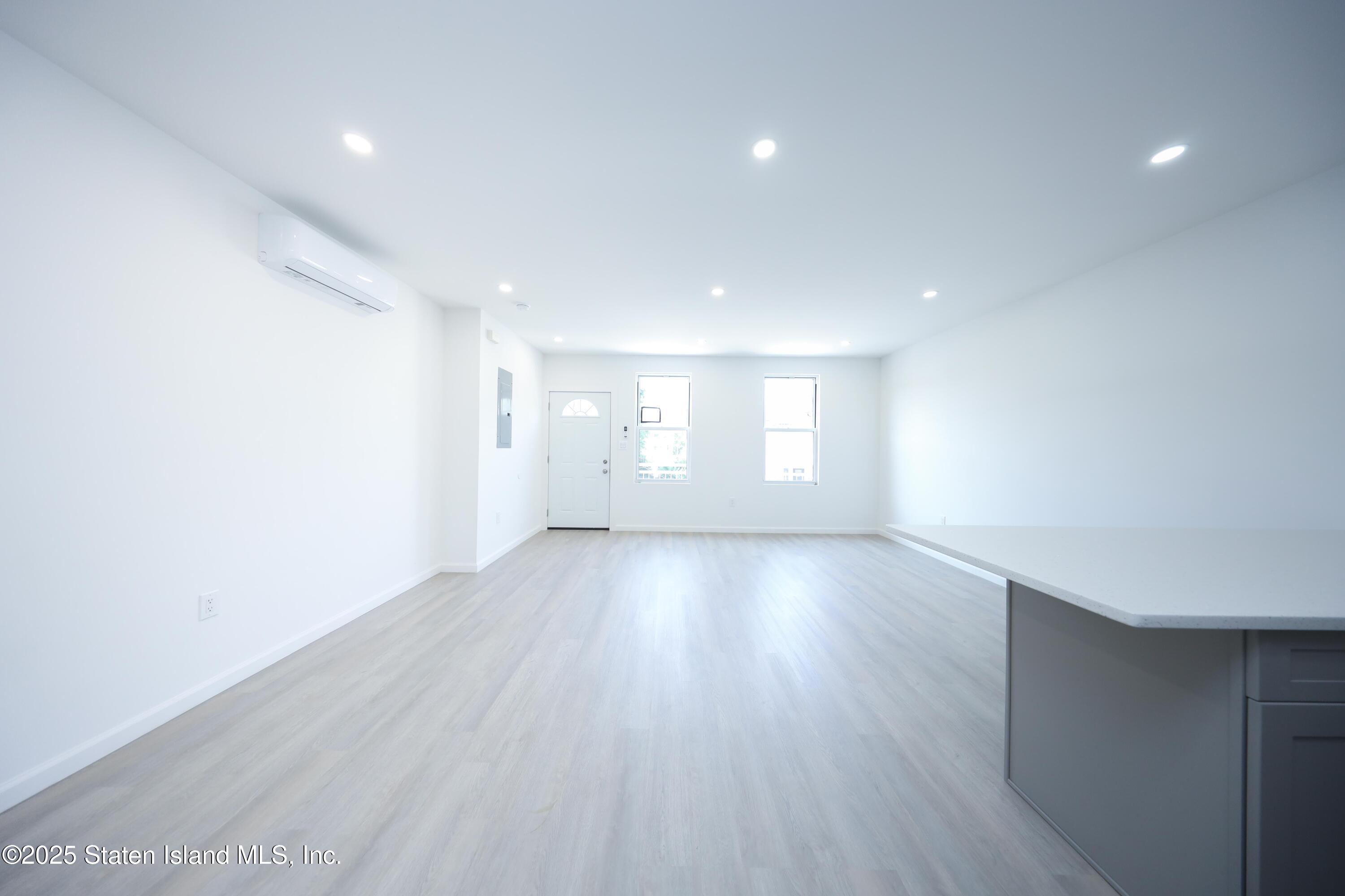 138 Hendricks Avenue Image 5