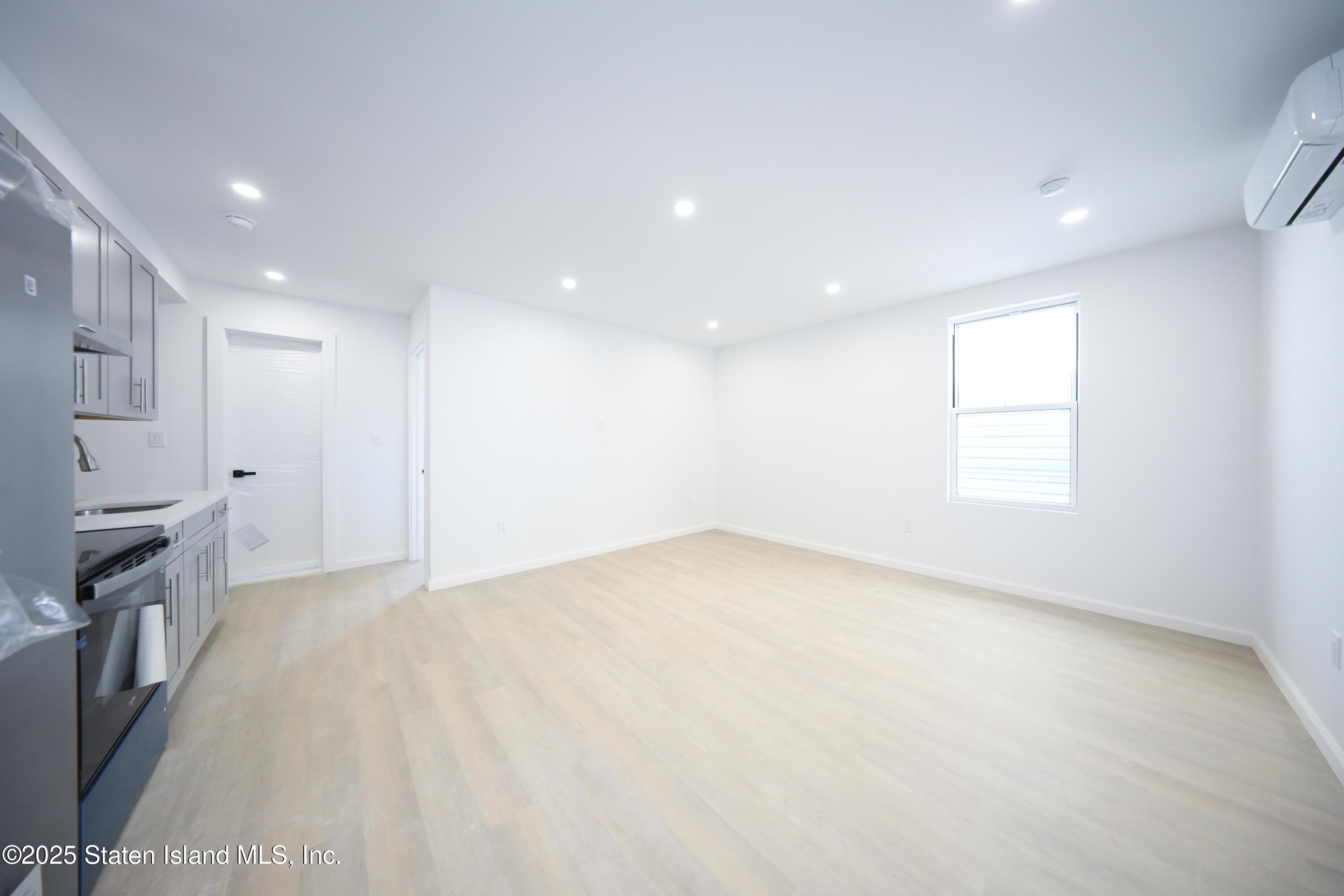 138 Hendricks Avenue, Staten Island, NY, 10301 image 19
