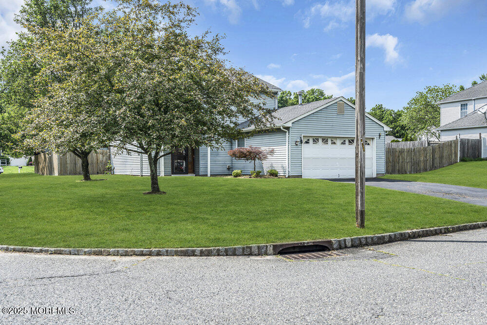 9 Cattail Drive Image 4