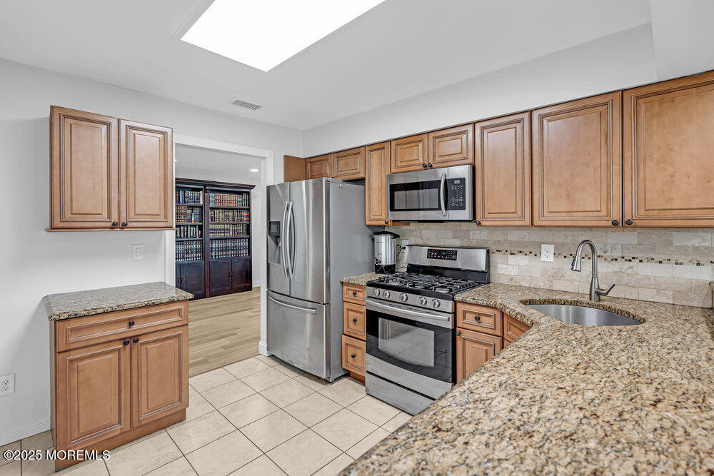9 Cattail Drive, Howell, NJ, 07731 image 14