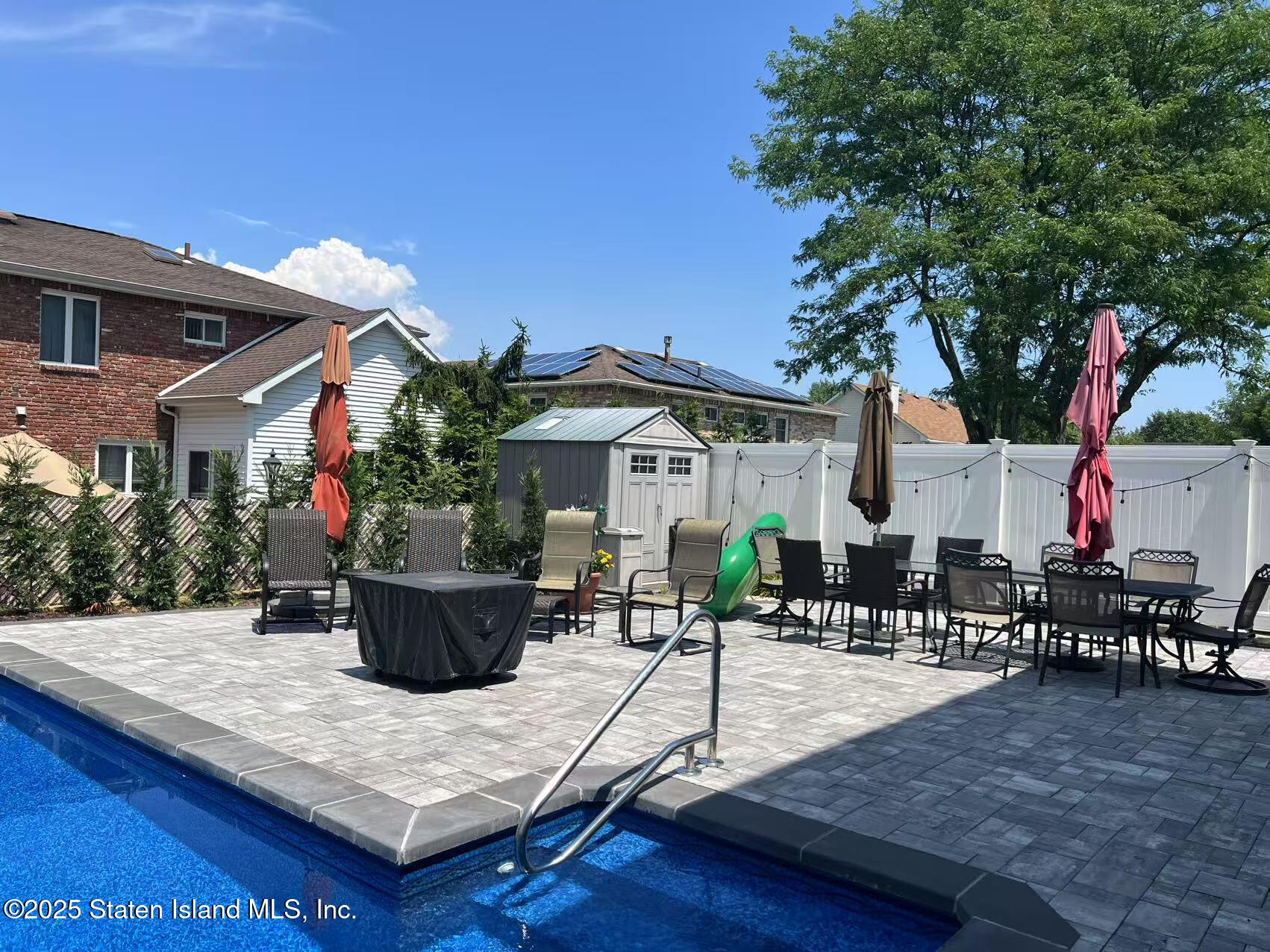 595 Sheldon Avenue Image 2