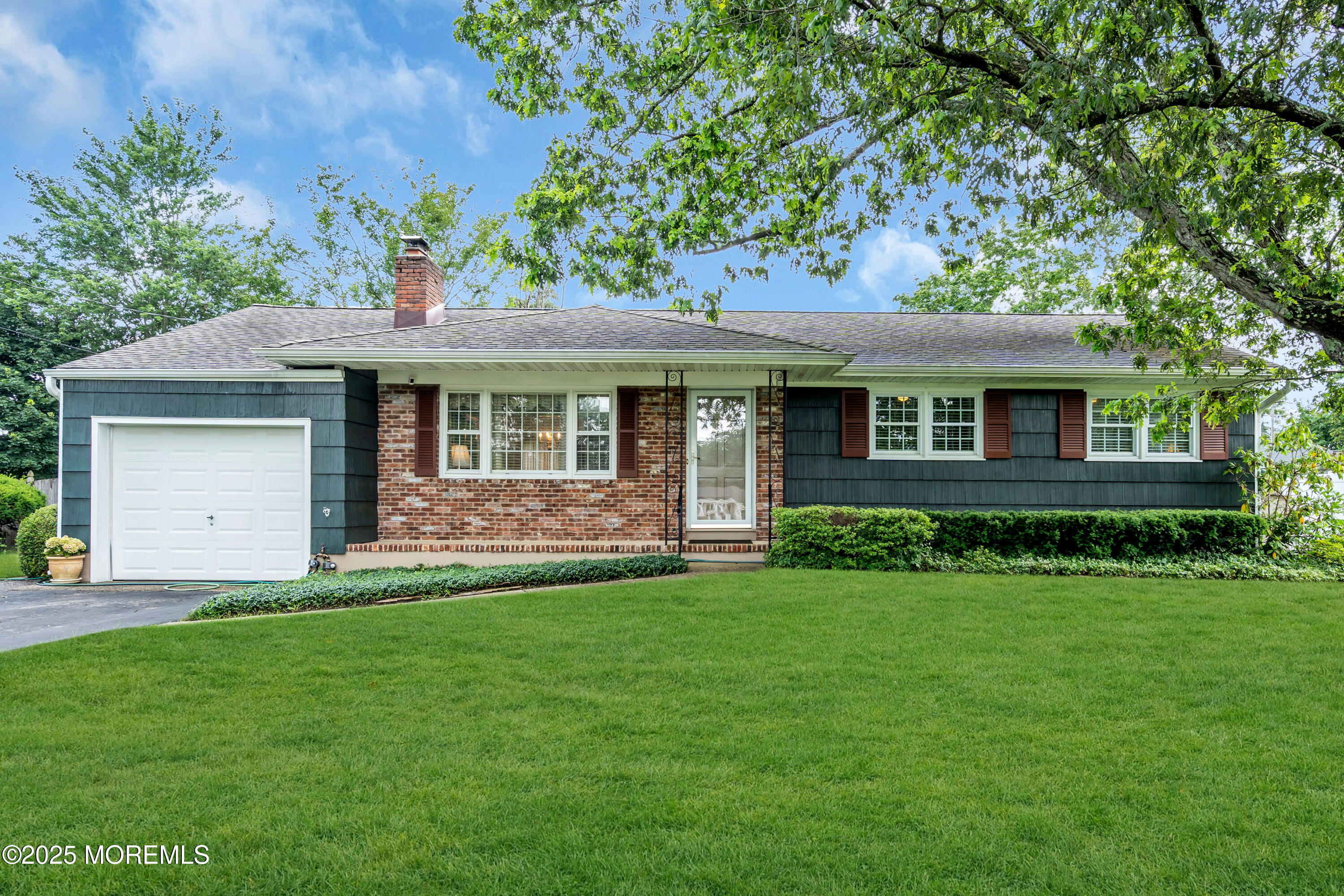 44 Williamsburg Drive Image 2
