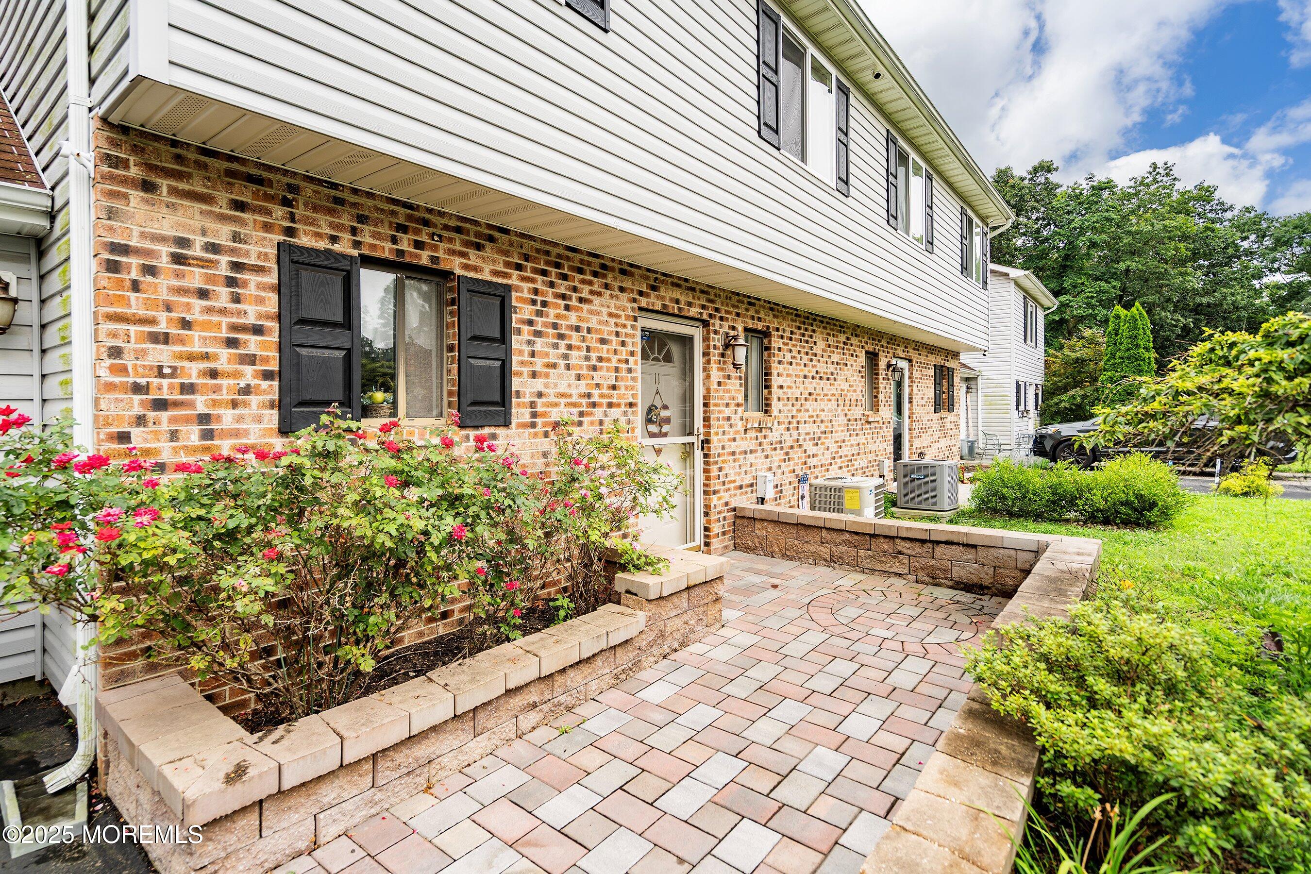 11 Desiree Court Image 3