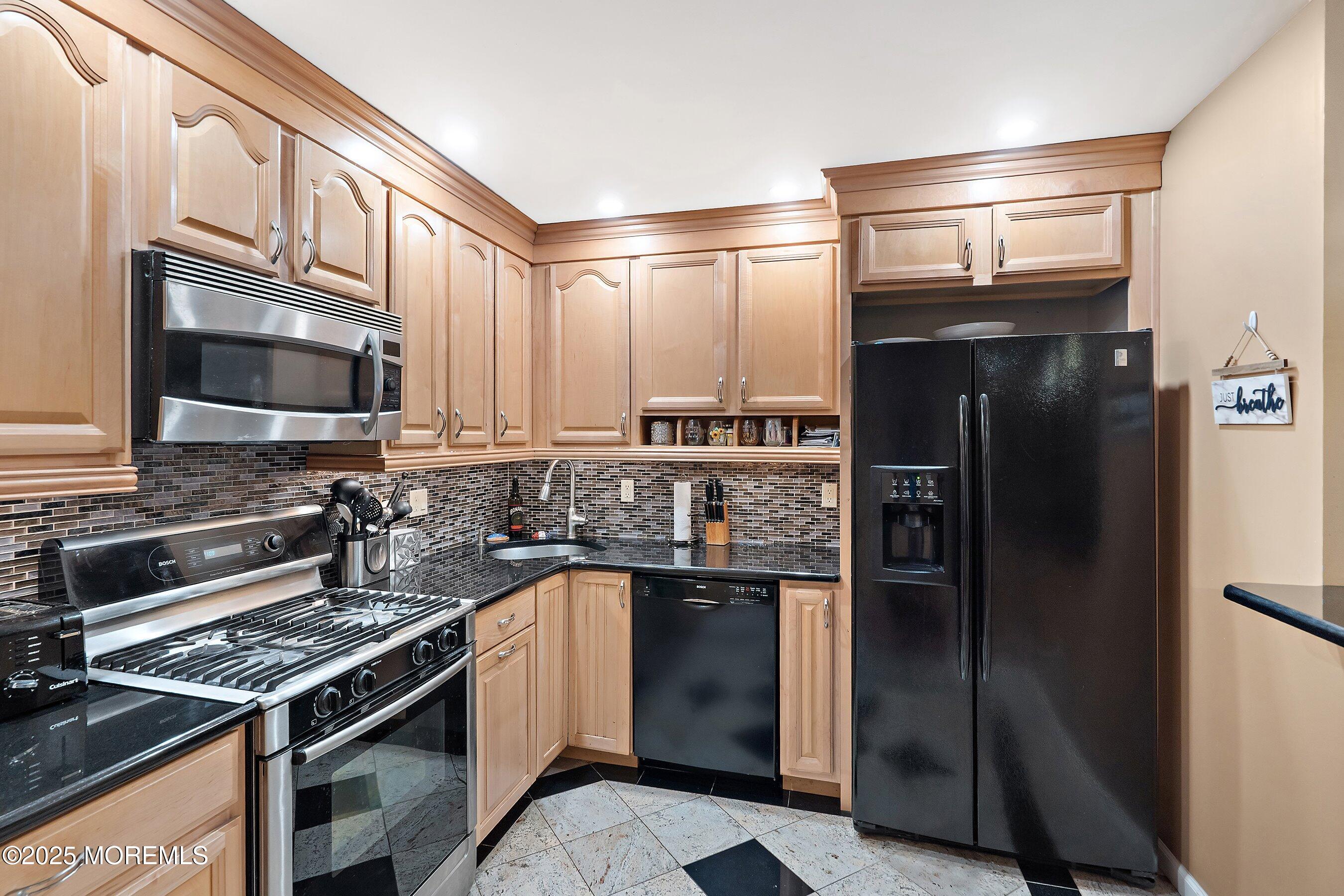 11 Desiree Court, Howell, NJ, 07731 image 6