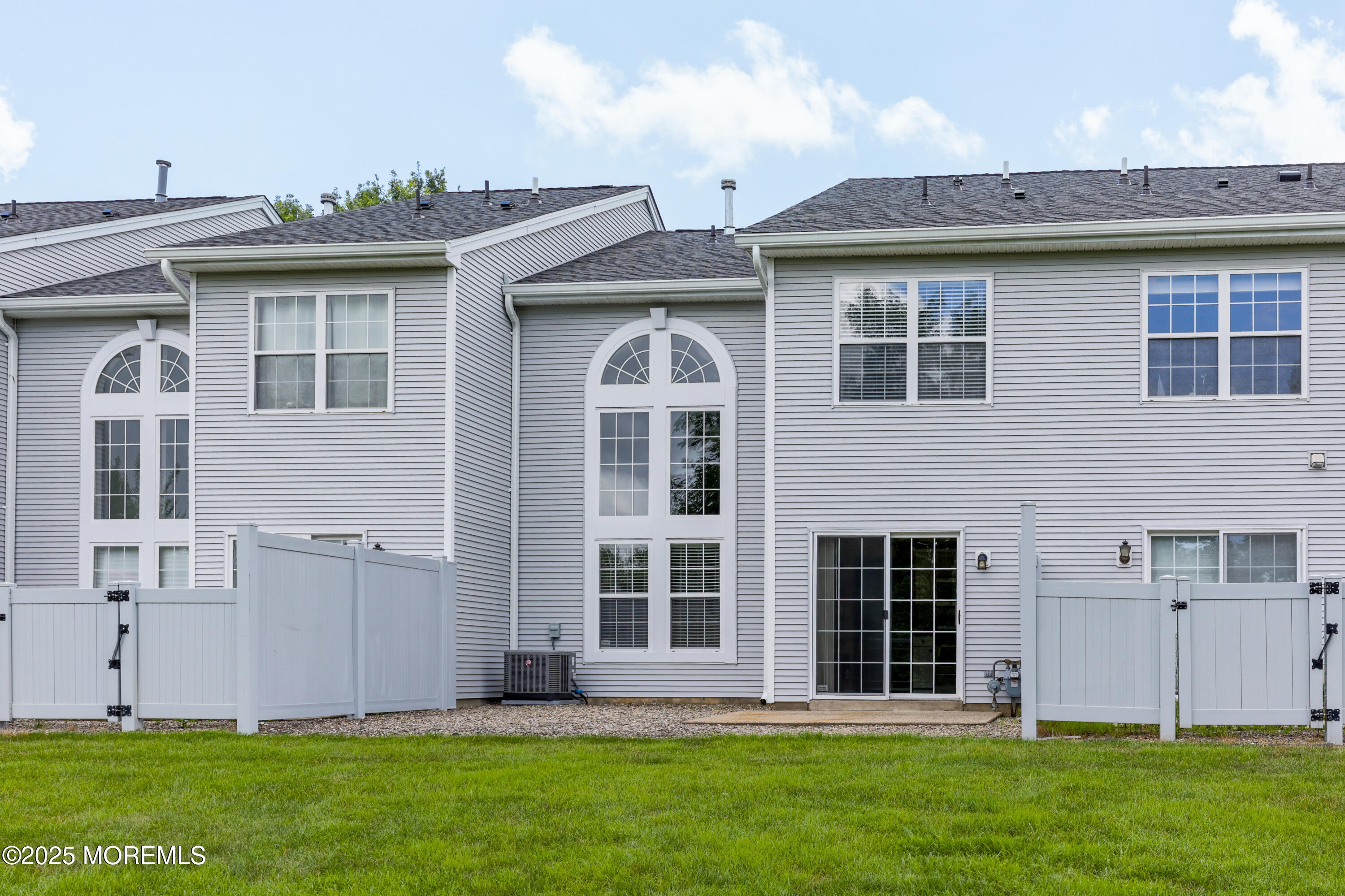 52 Picket Place 1000, Freehold, NJ, 07728 image 8