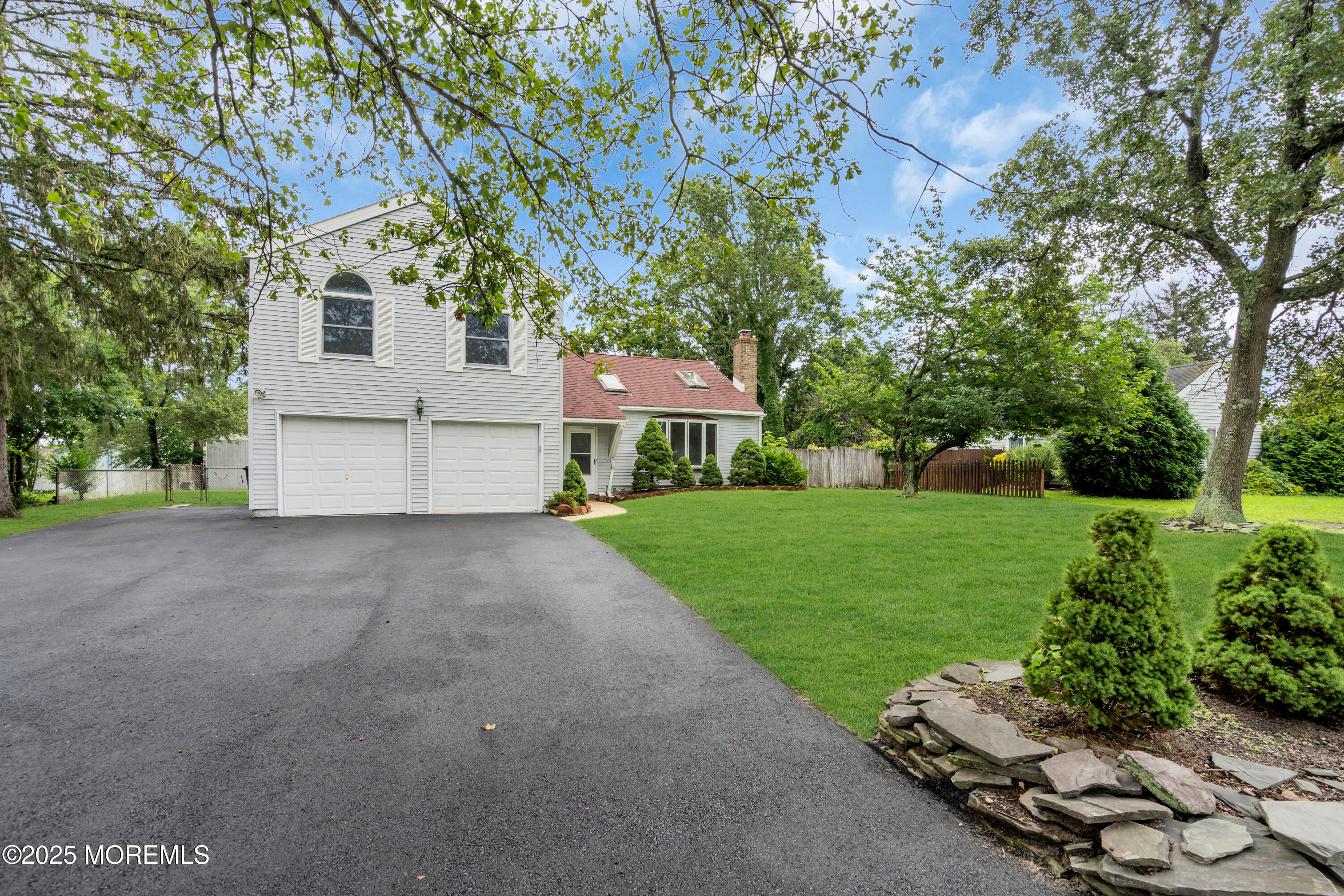 865 Peppertree Drive Image 4