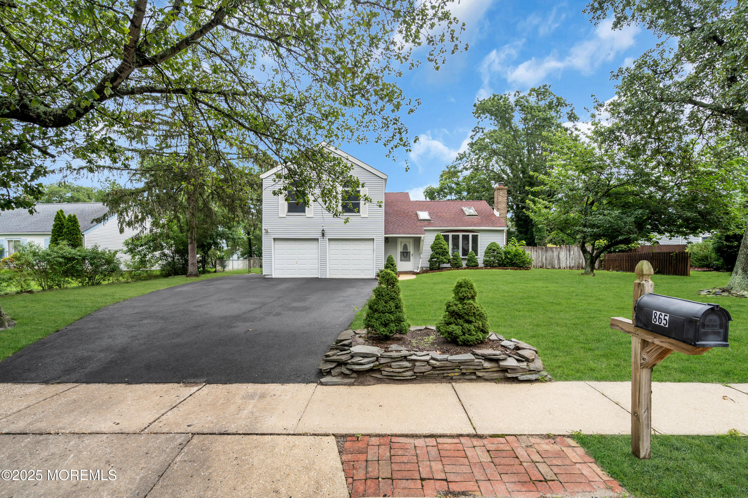 865 Peppertree Drive Image 5