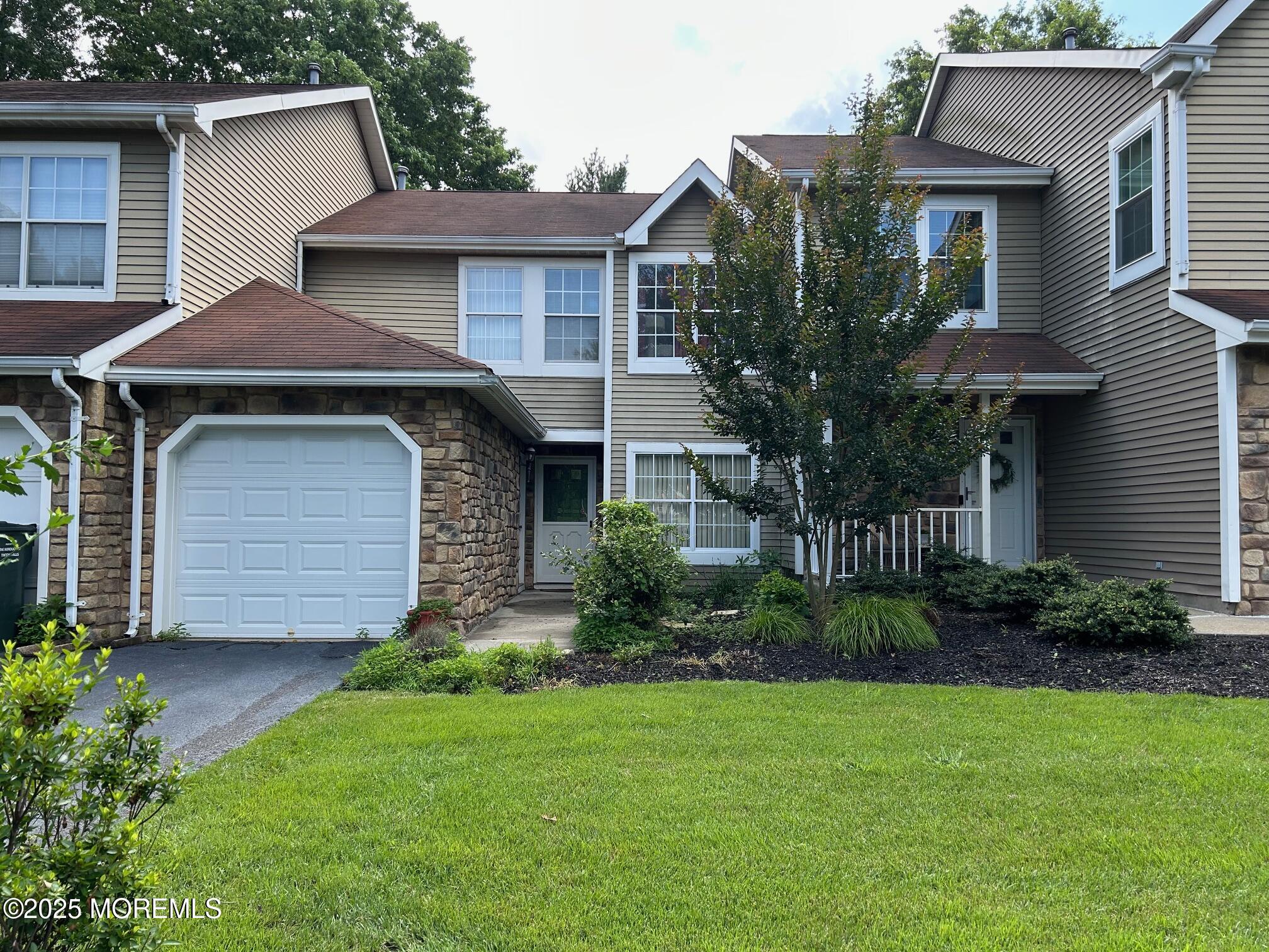 15 Saddle Court, Tinton Falls, NJ, 07753