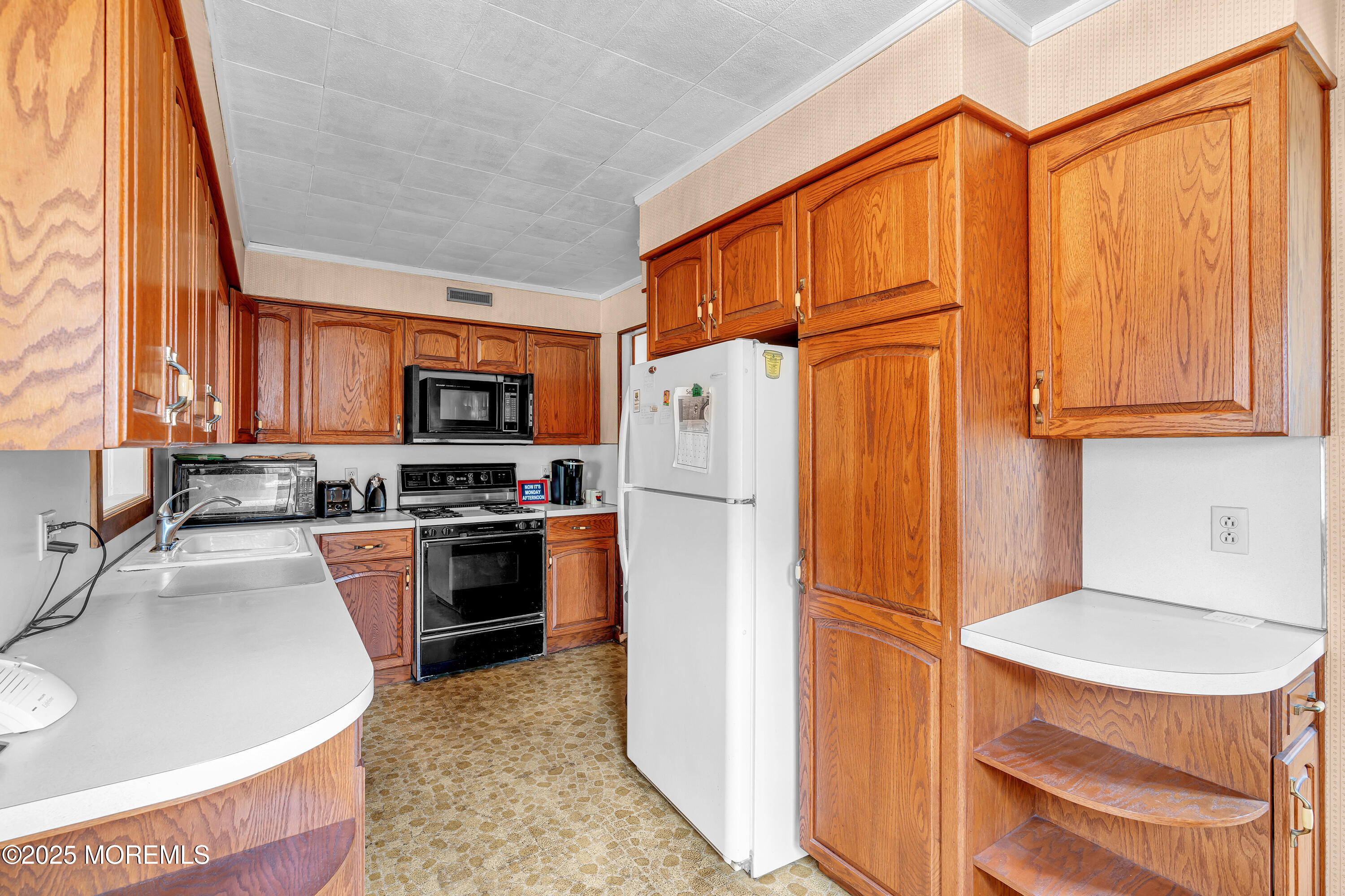 26 Kenwood Terrace, Hamilton, NJ, 08610 image 43