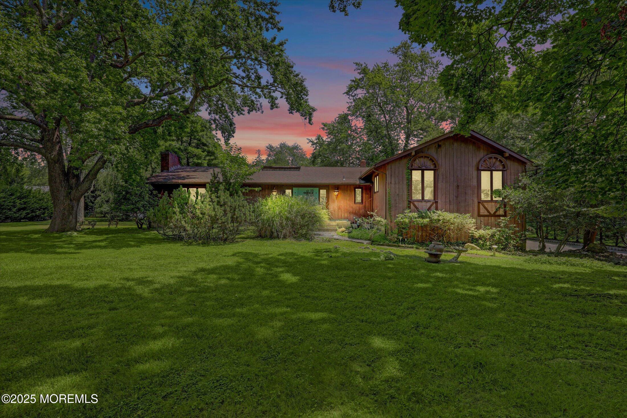 6 Surrey Lane Image 1