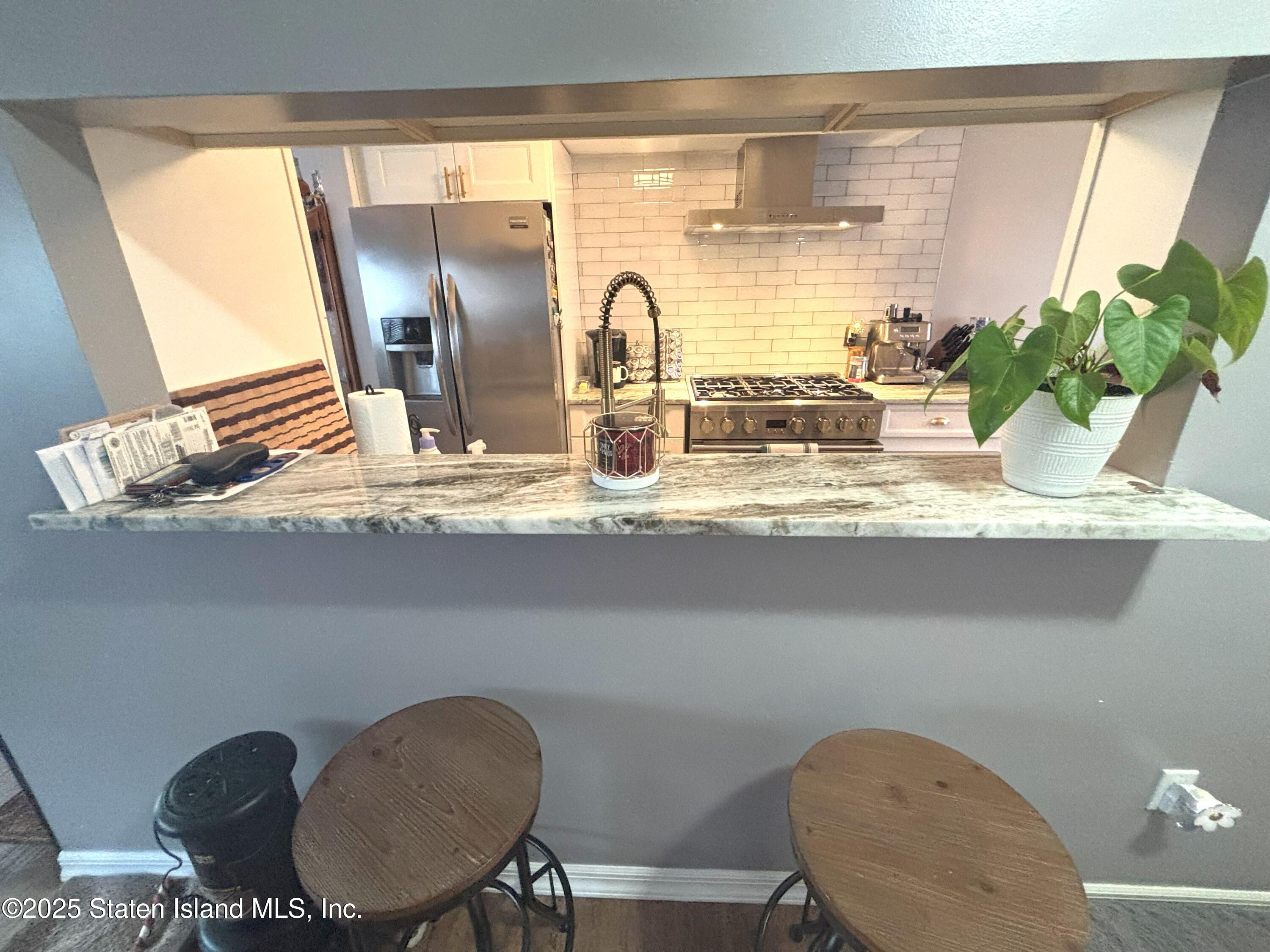 73 Hampton Green, Staten Island, NY, 10312 image 8