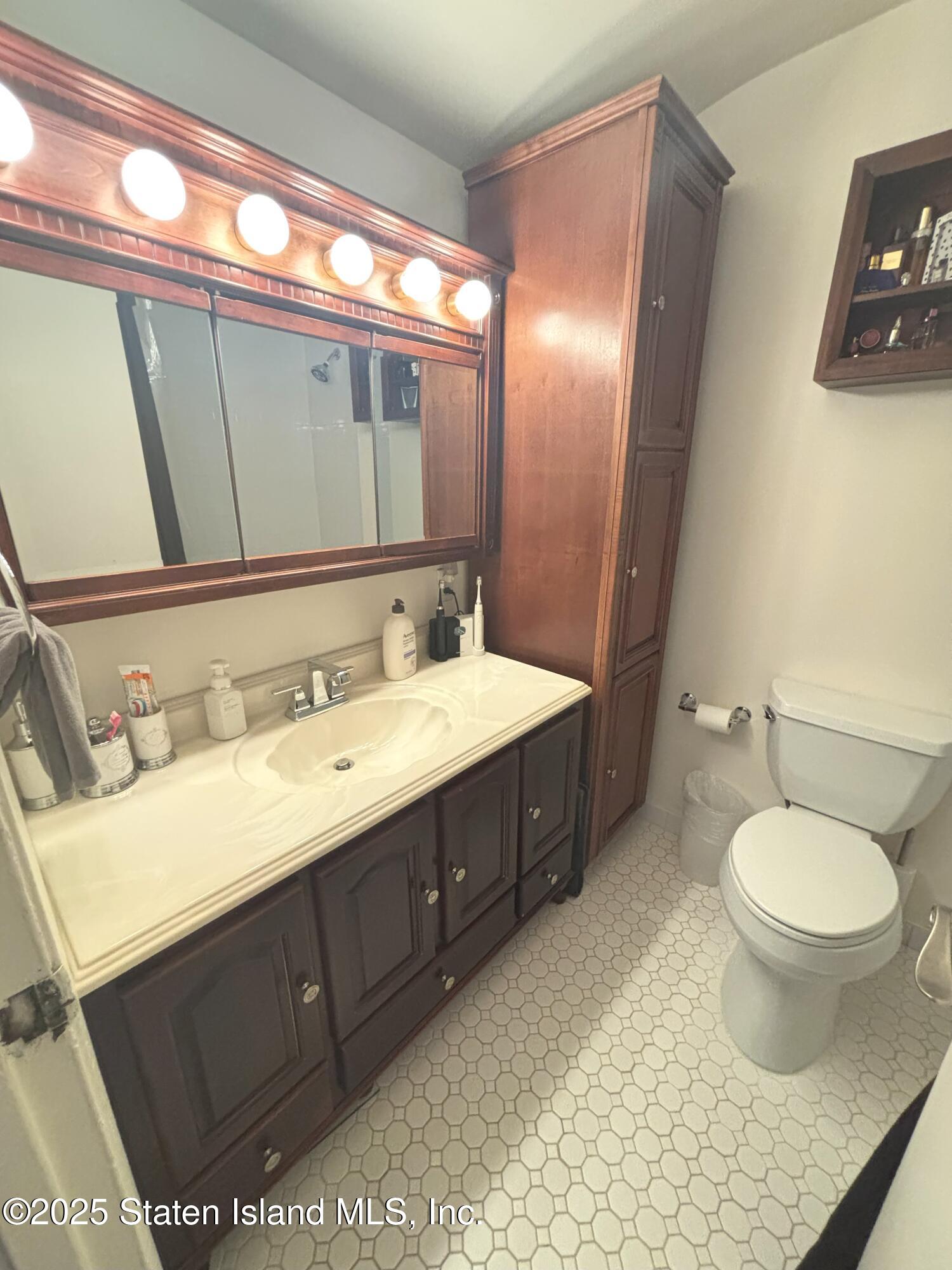 73 Hampton Green, Staten Island, NY, 10312 image 22