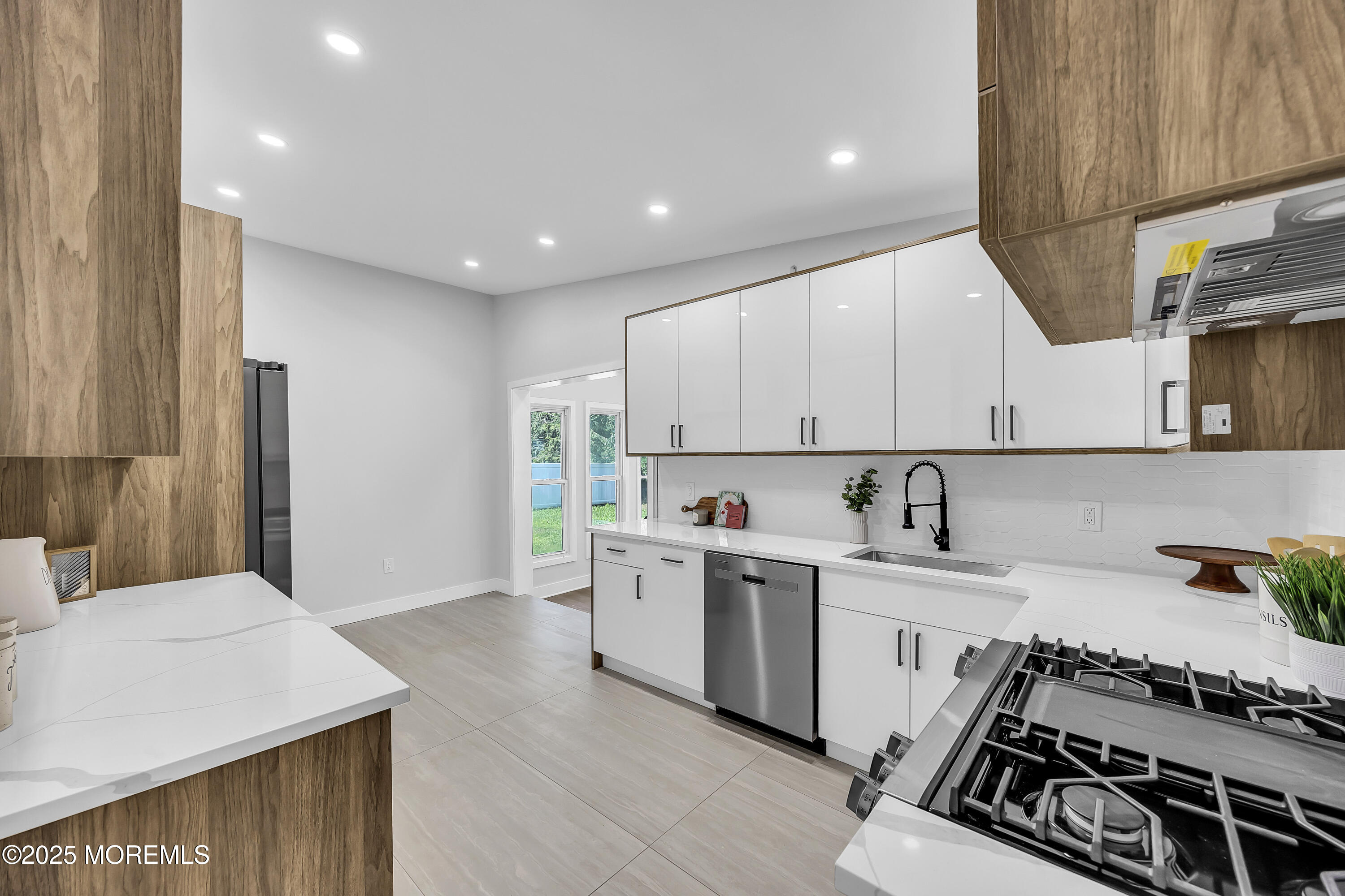210 Parkview Terrace Image 4