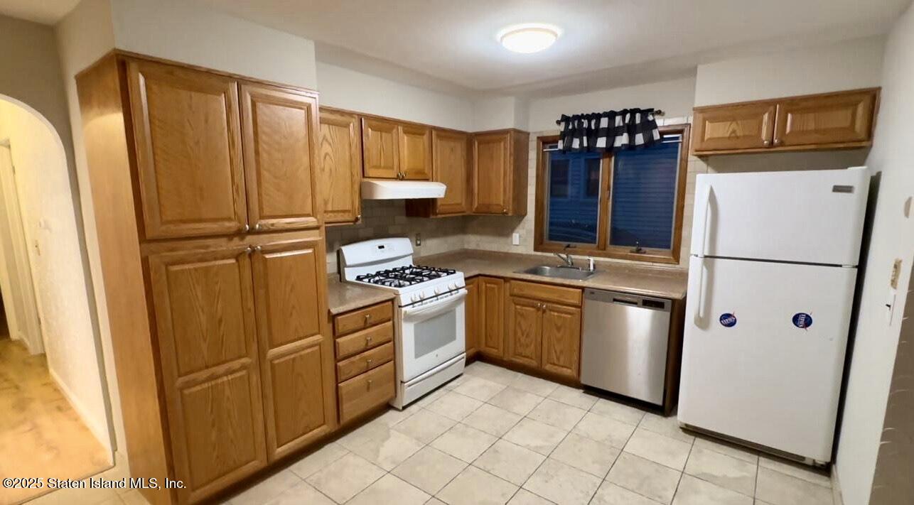 219 Eltingville Blvd, Staten Island, NY, 10312 image 6